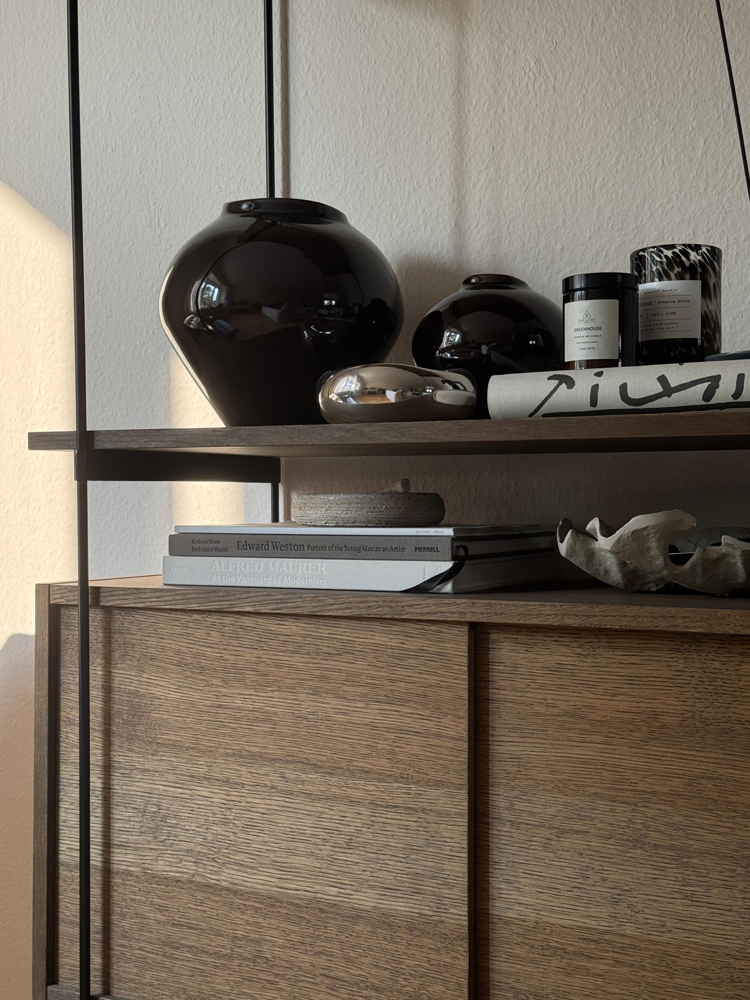 #interiordecoration #interiordesign #browninterior #brownandsilver #silverdetails