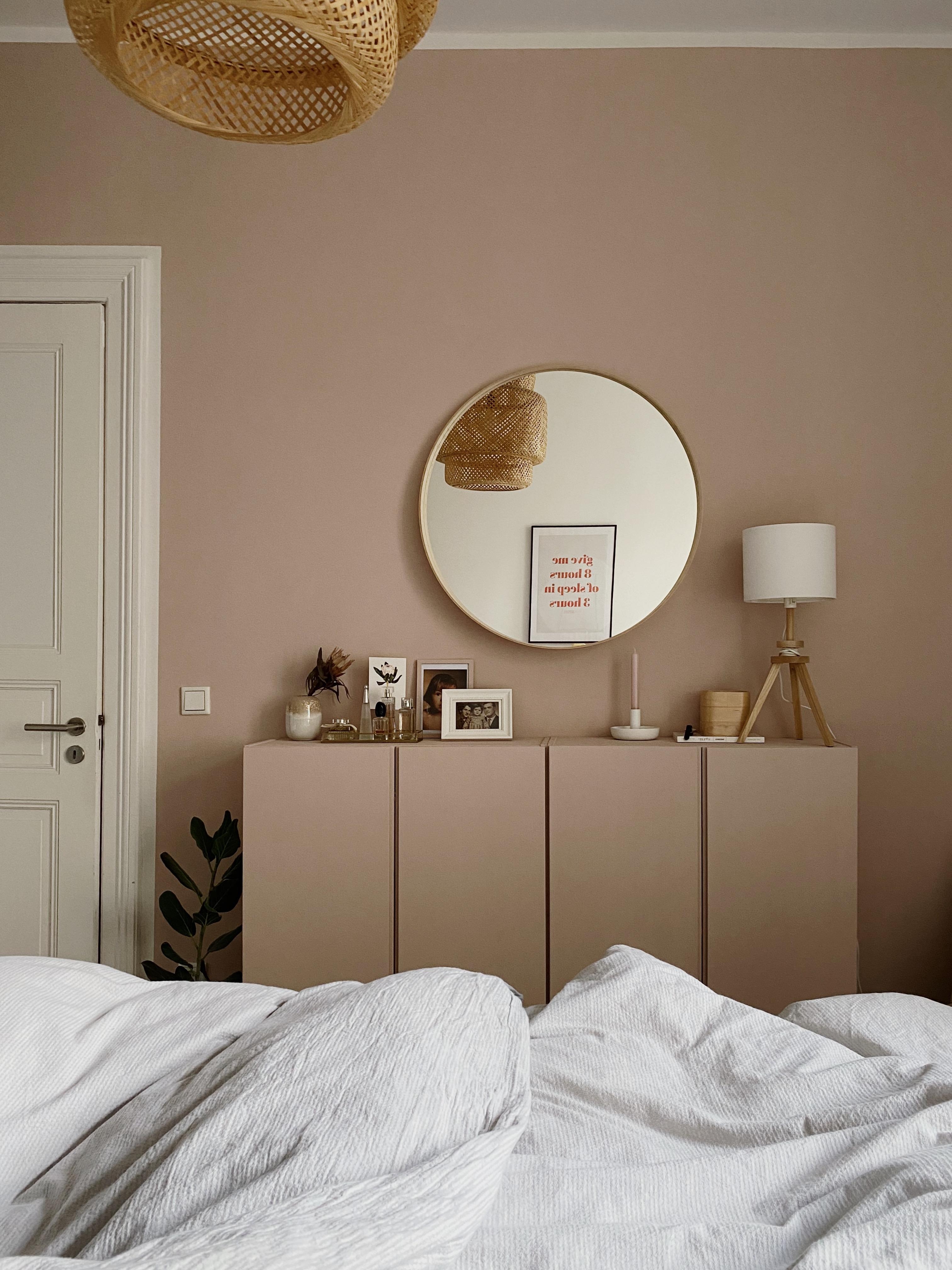 It‘s a match #interior #bedroom #schoenerwohnenfarbe #wandfarbe #touchofrose #couchliebt #couchstyle