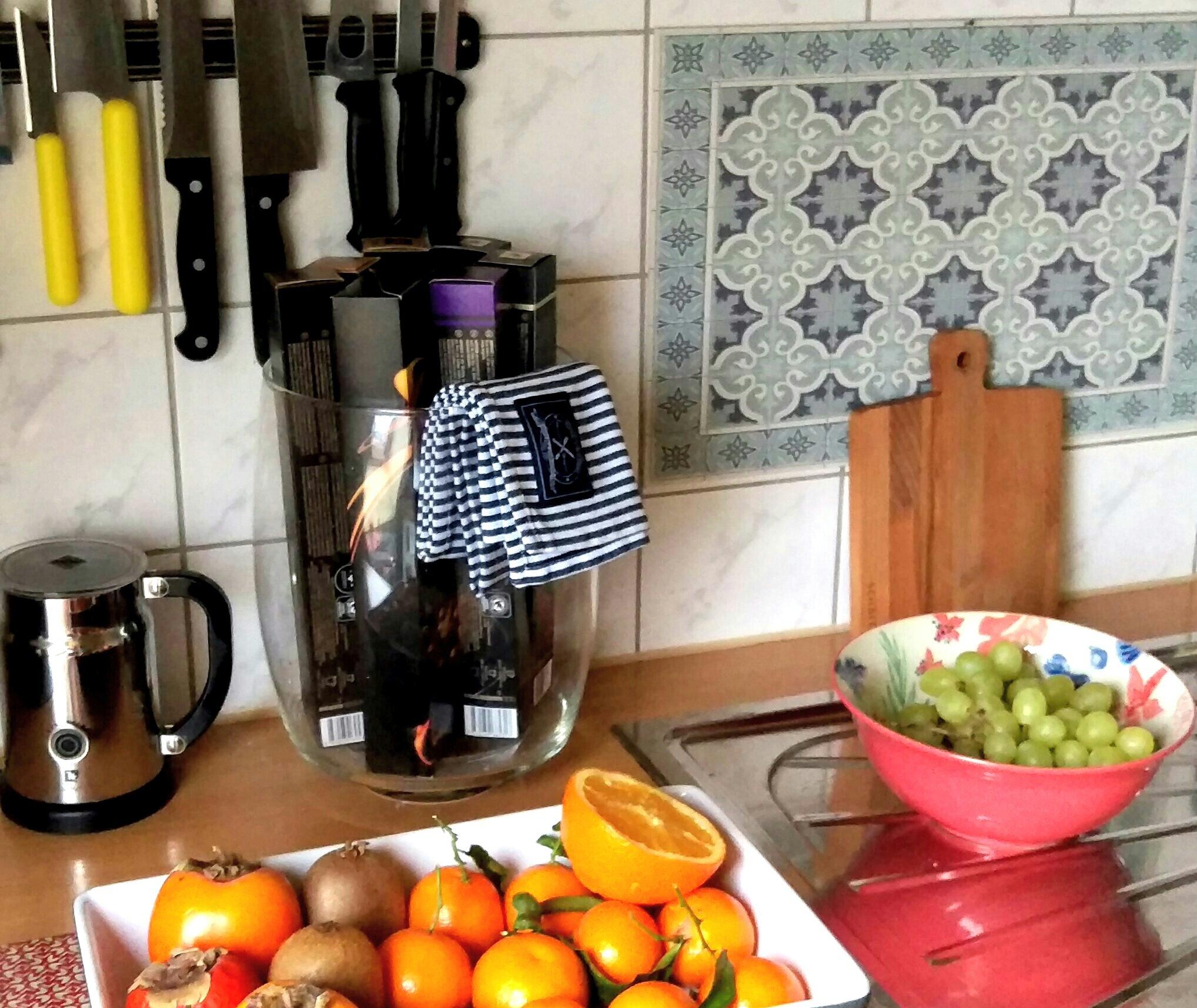 jetzt erst mal wieder (fast -:))
nur Obst
#kitchen #obst #küche #deko