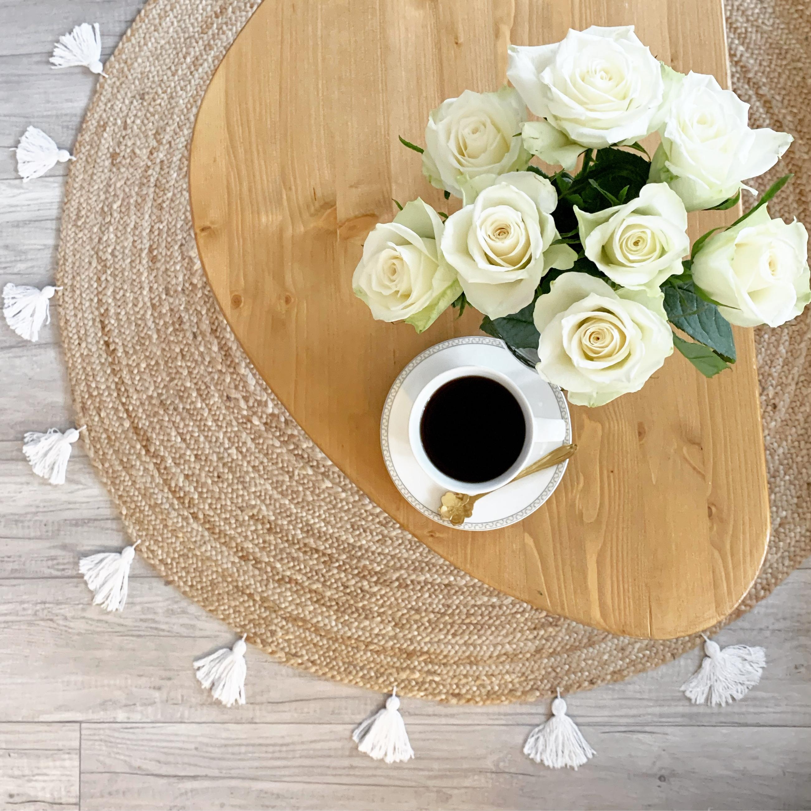 Kaffeezeit.
#morgenroutine #kaffeezeit #rosenliebe #frischeblumen #bohovibes #diymöbel #rosen #kaffeeliebe