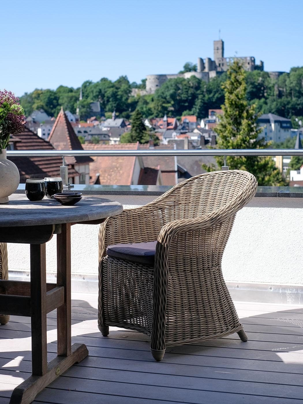 Kaffezeit 🥰 Mehr entspannte Zeit auf dem #Balkon, kein Abschleifen + Imprägnieren der #Dielen nötig. #Landhausstil