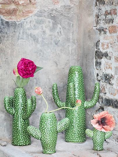 Kaktusvasen
#urbanjungle #kaktus #vase #dekoration #interior #grün #plant #wohnzimmer
(c) SERAX