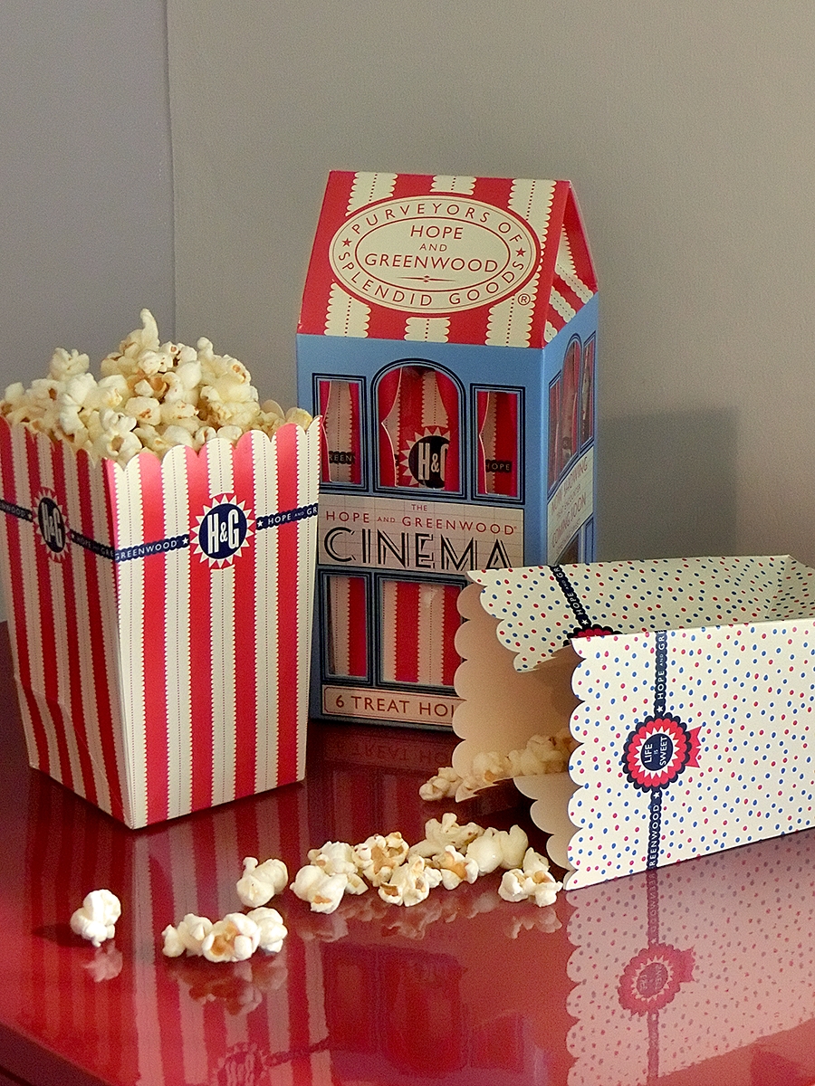 Kalt draußen, kann man wieder Serien und Filme gucken!
#herbst #filme #popcorn #gemütlich #cinema