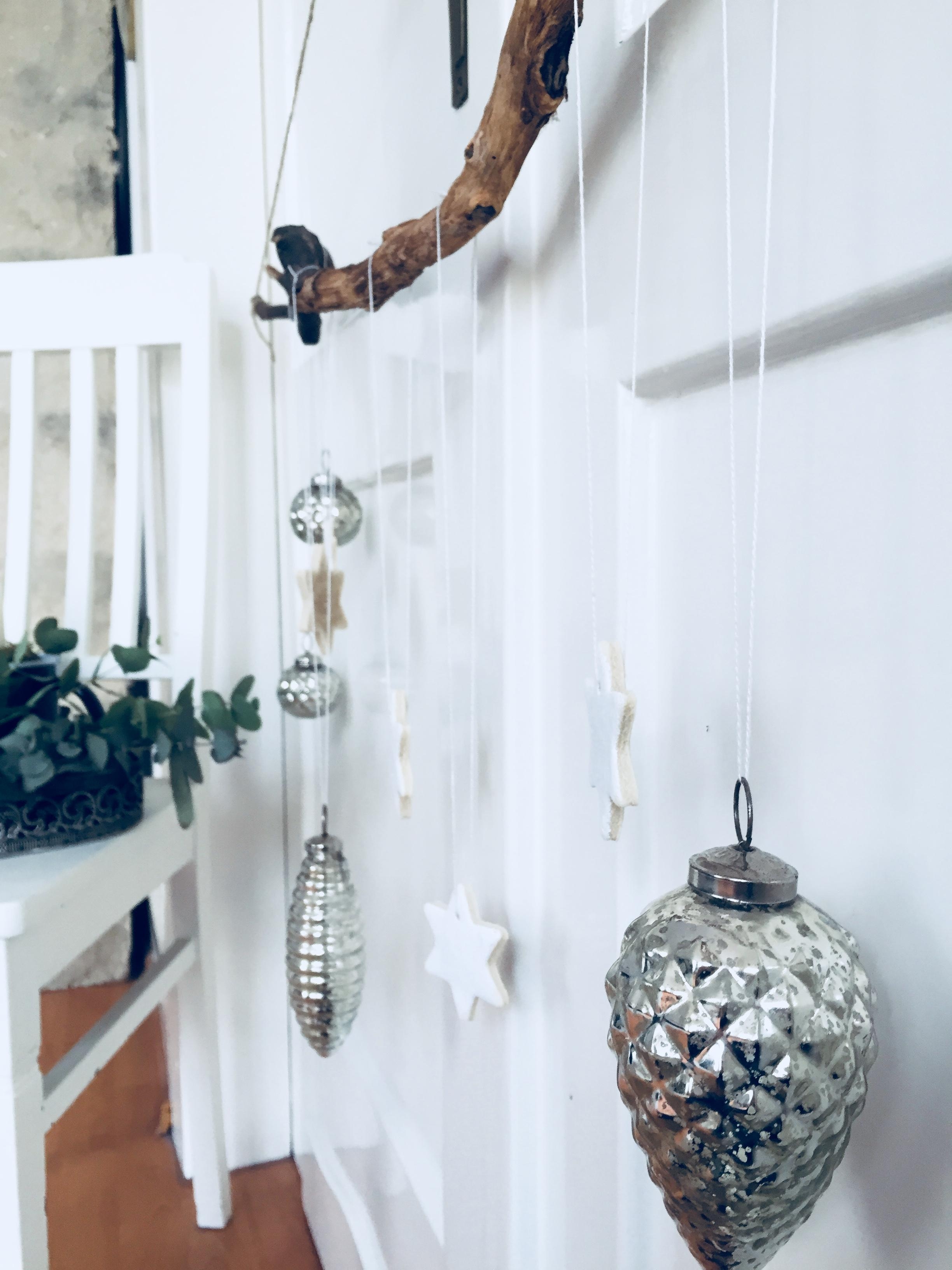 keep it simple. #weihnachtsdeko #handmade #salzteig #minimalistisch #wohnzimmer #diy #hygge #skandinavisch