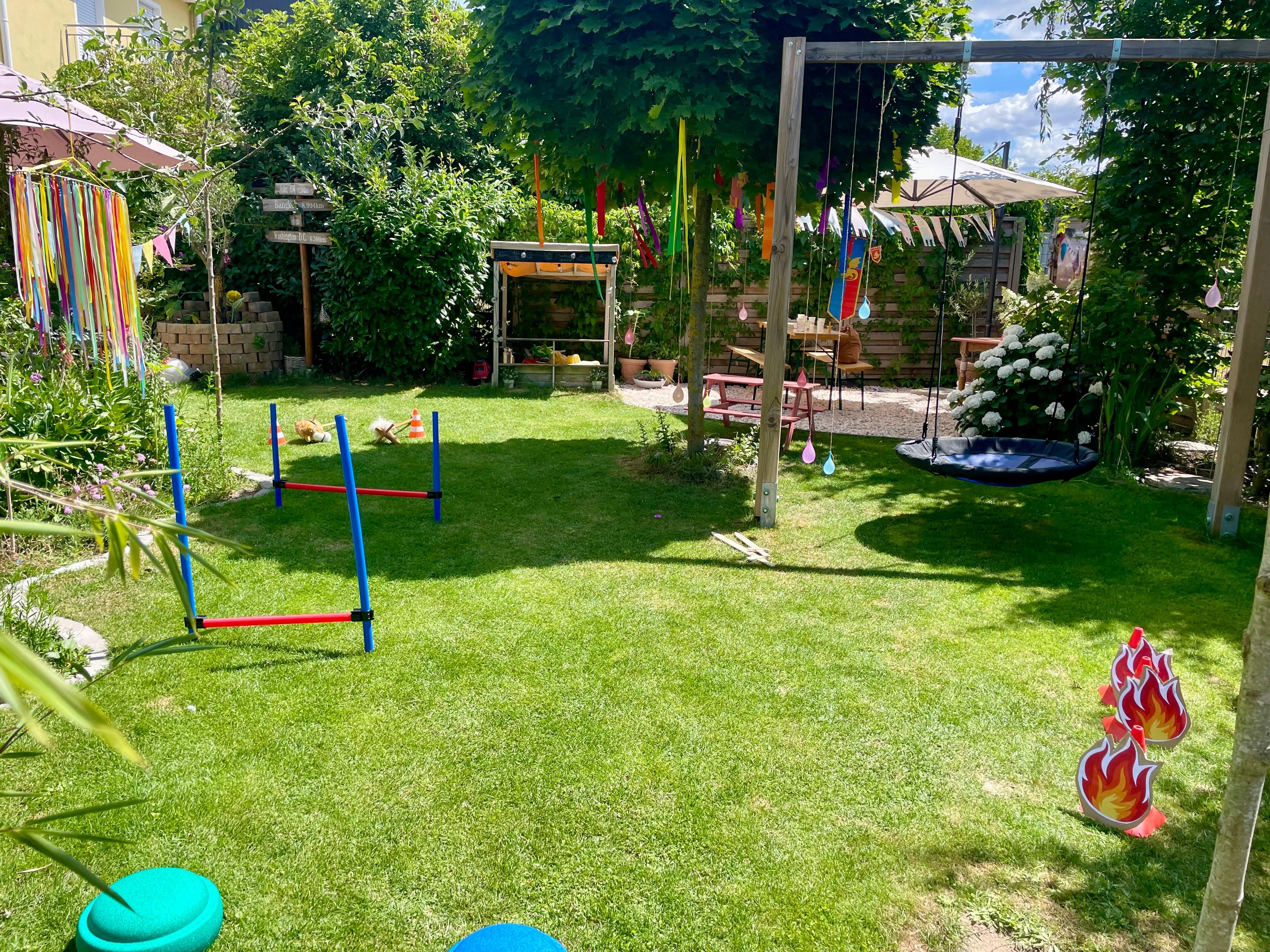 #Kindergeburtstag, #Motto : #Ritterspiele. 5 Disziplinen und jede Menge Spaß! #garten #wasserbomben #hürdenlauf #mottoparty