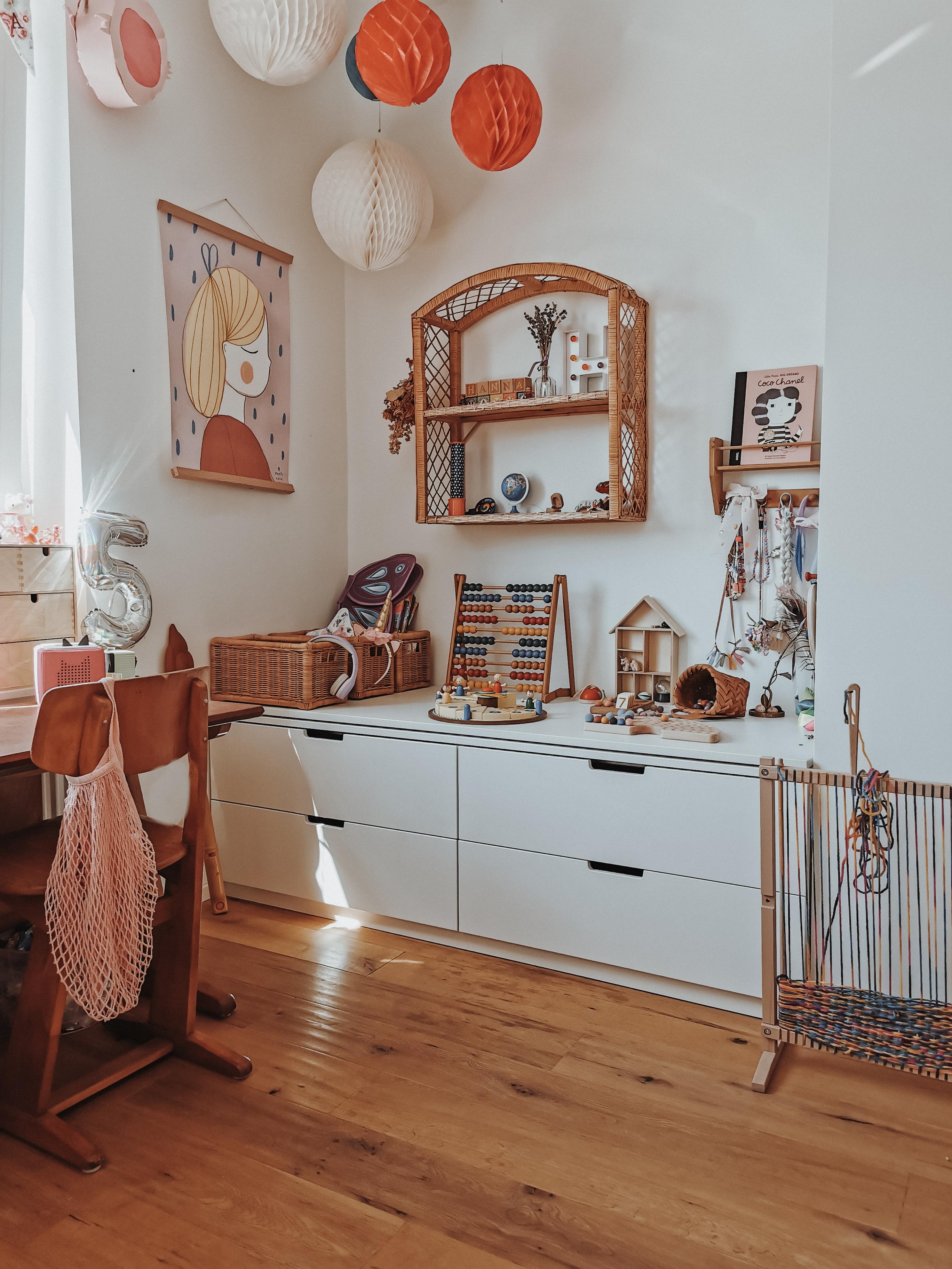 Kinderzimmer Einblick 🌈 #mädchenzimmer #kinderzimmer #vintage #rattan 