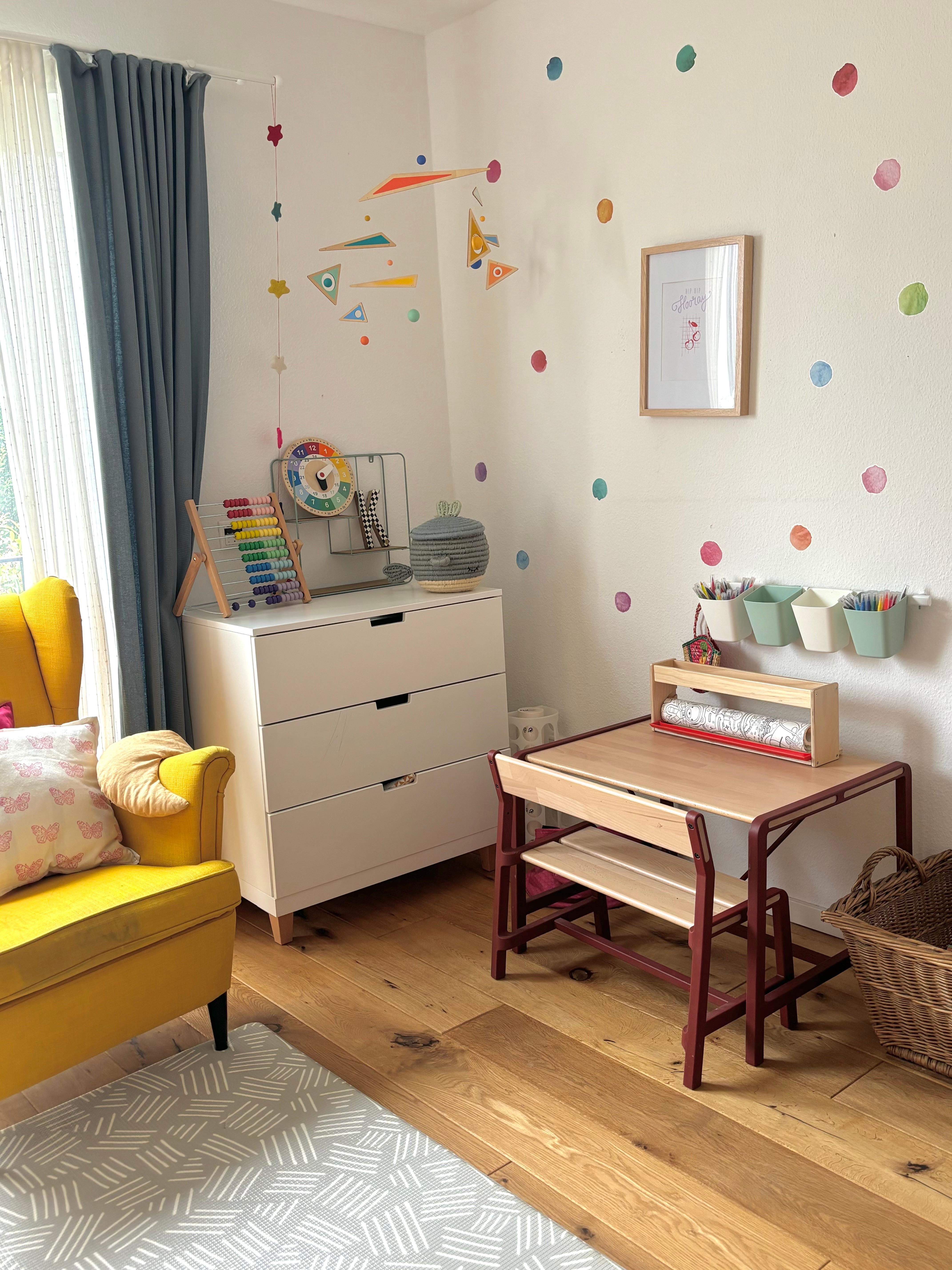 #kinderzimmer #malecke #walldots #gepunktet #playroom