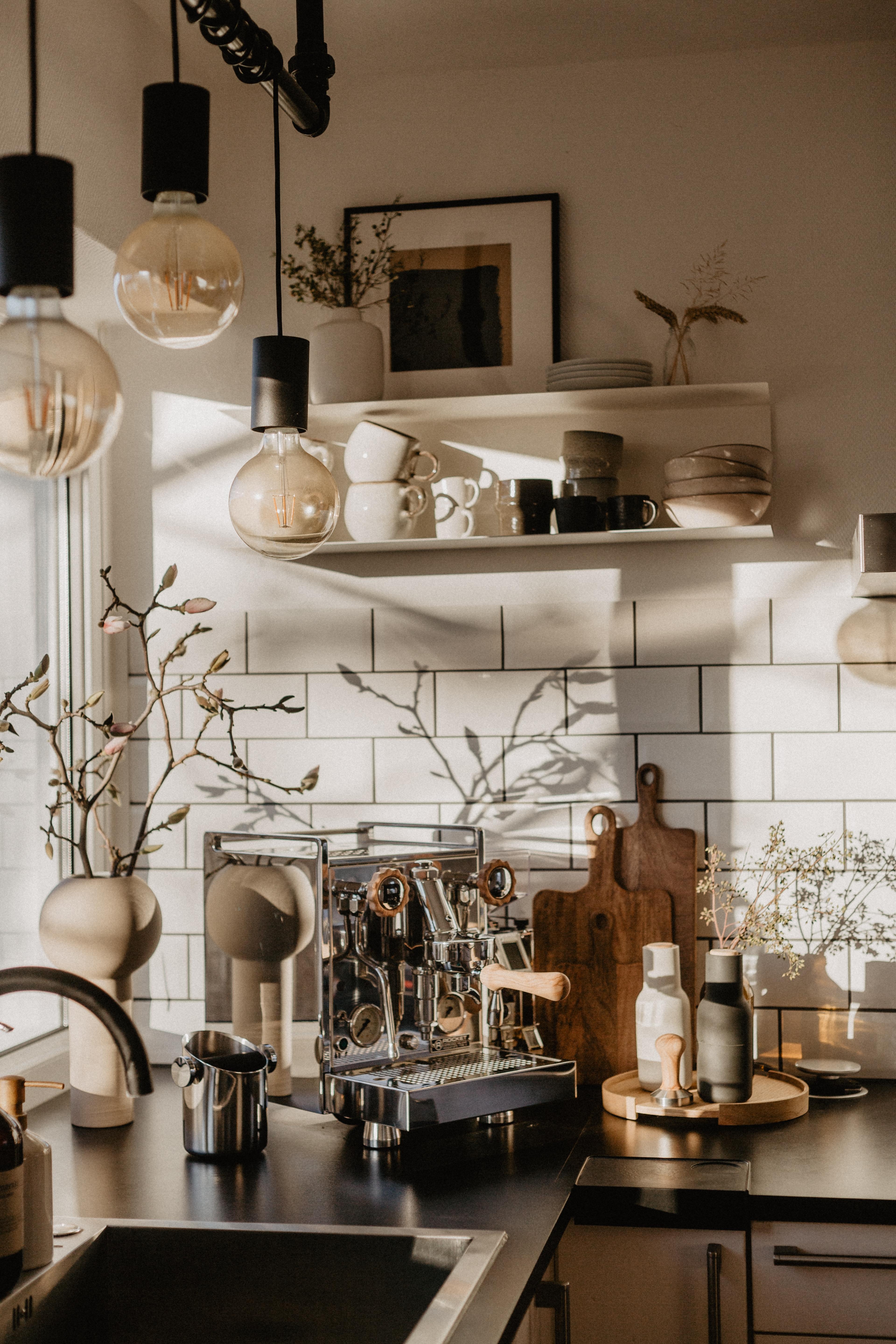 #kitchendetails #kitchen #küche #interior #living #sonne #sommer #blumen