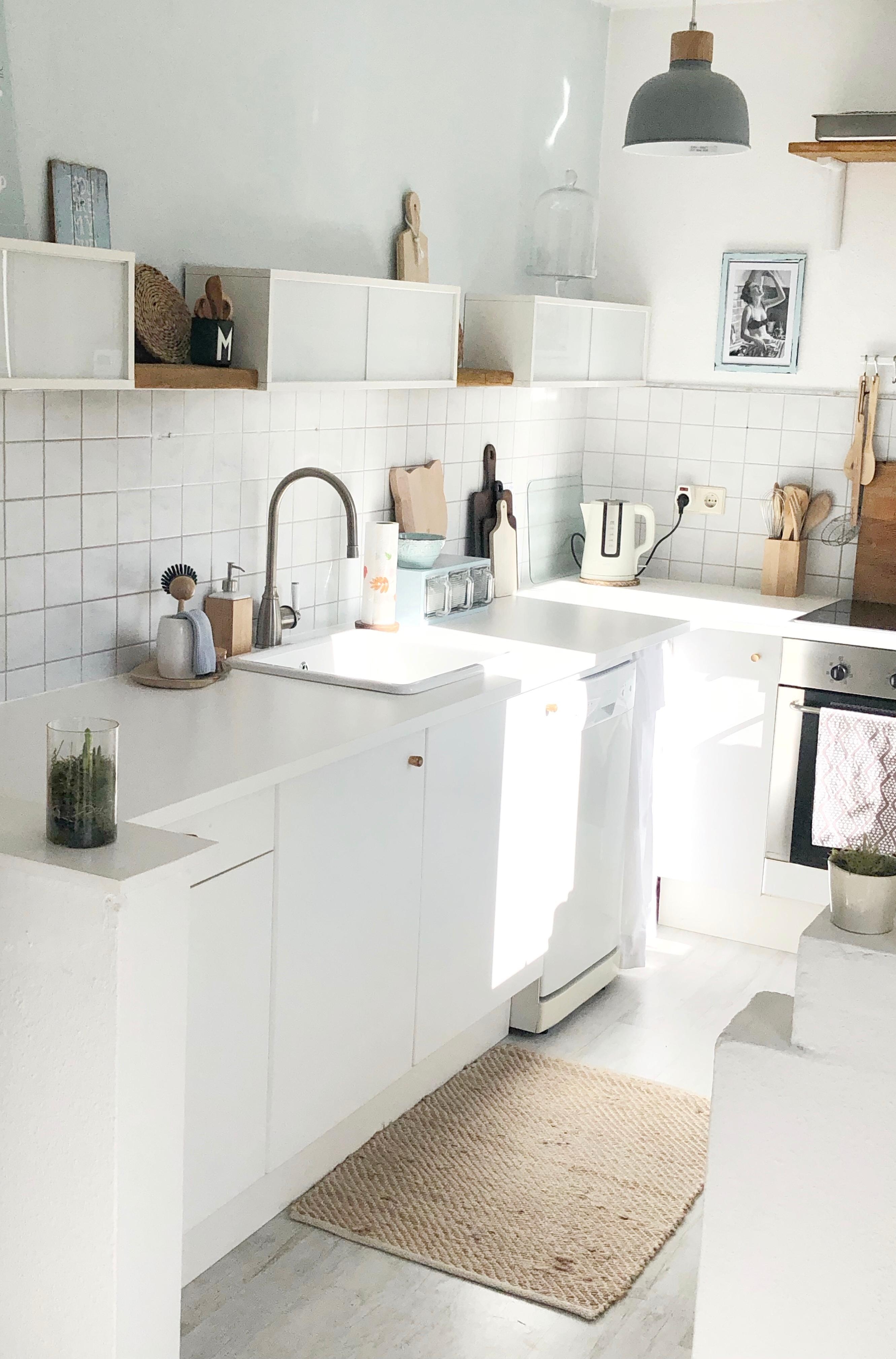 Kitchenlove 
#kitchen#whitekitchen#myhomestyle#solebich#couchstyle