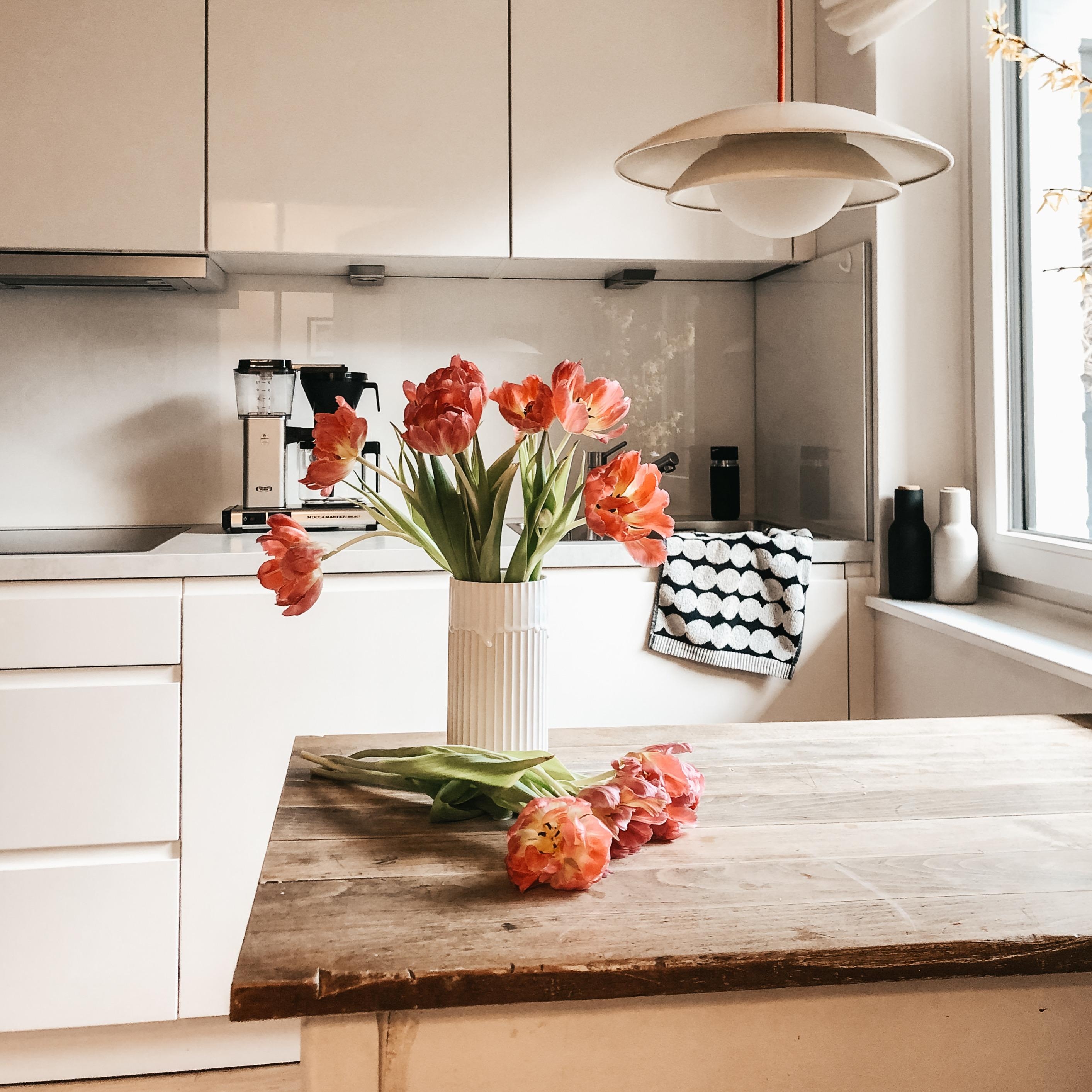 Kitchenstories
#küche #tulpenliebe #whiteliving
