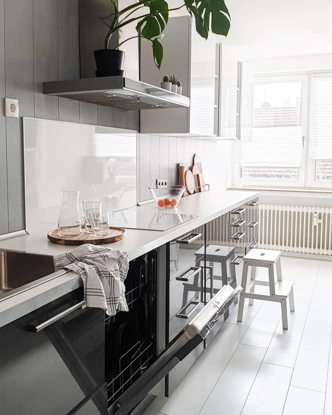 #kitchenview #minimalism #nordicminimalism #küchenzeile #küchenliebe #kitchen #interior #monochromehome