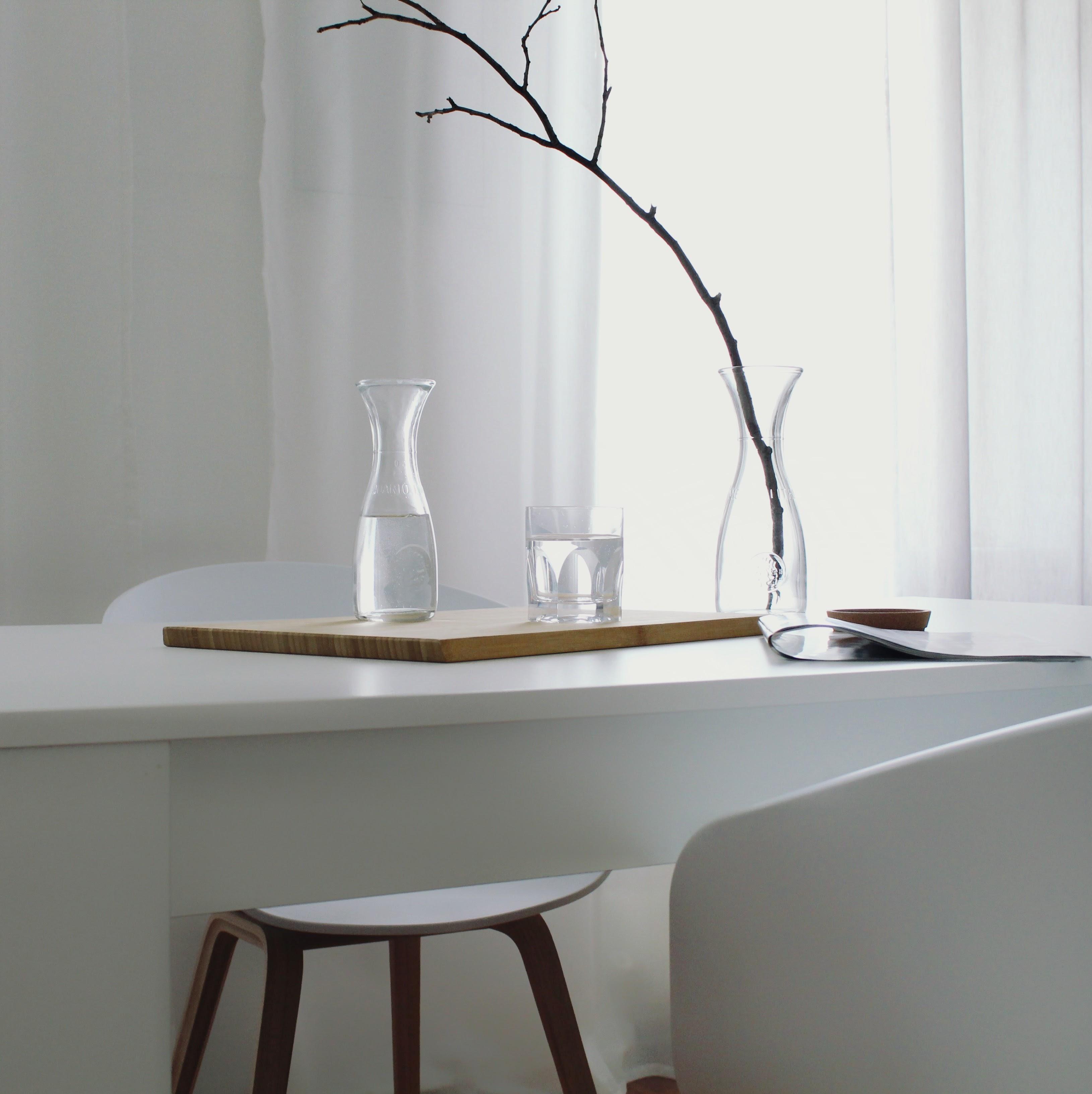 Klarheit #minimalism #interior #skandistyle #simplicity #weiss #hay #aboutachair 