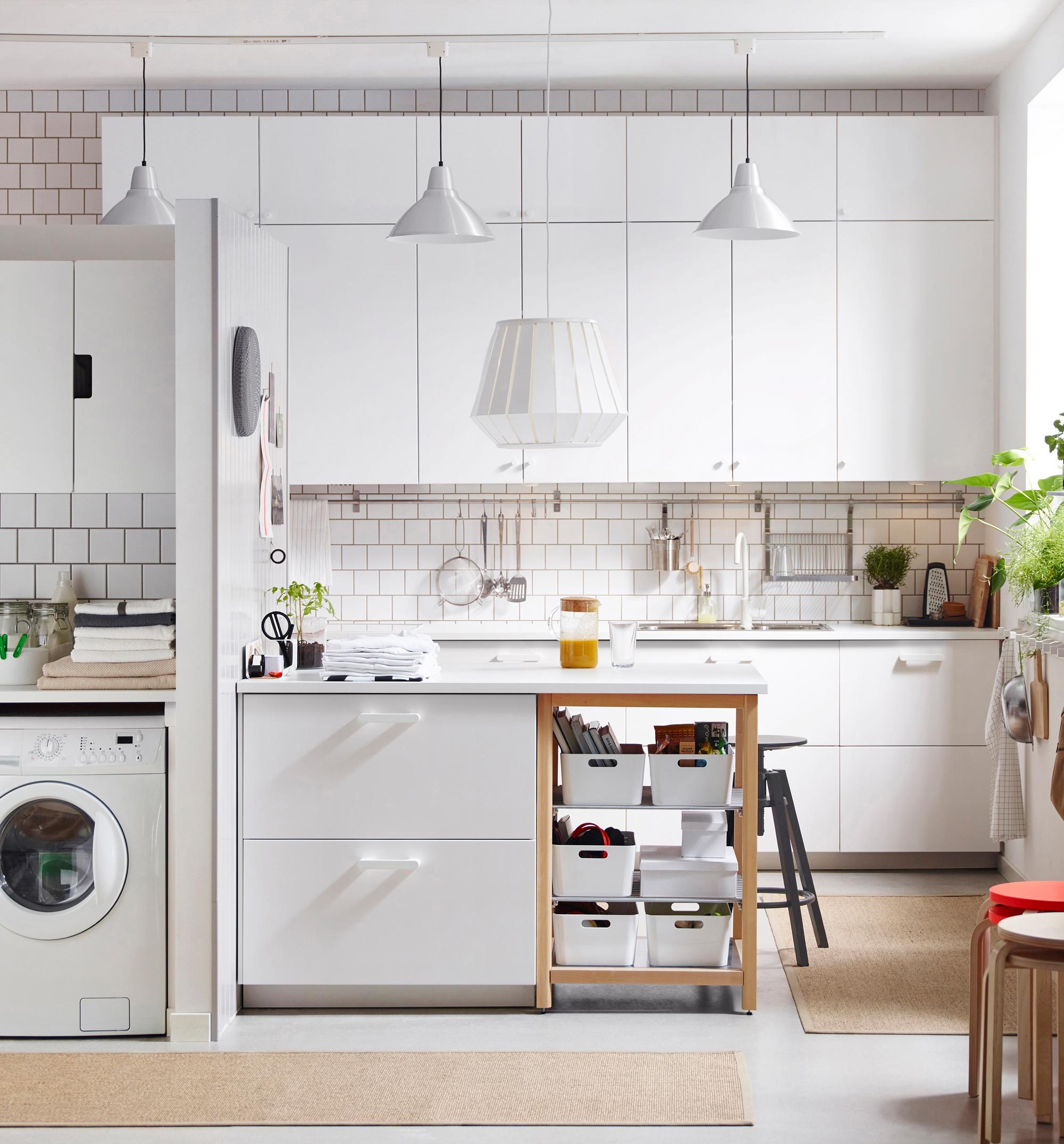 Kleine Küche optimal nutzen #küche #weißeküche #miniküche #zimmergestaltung ©Inter IKEA Systems B.V.