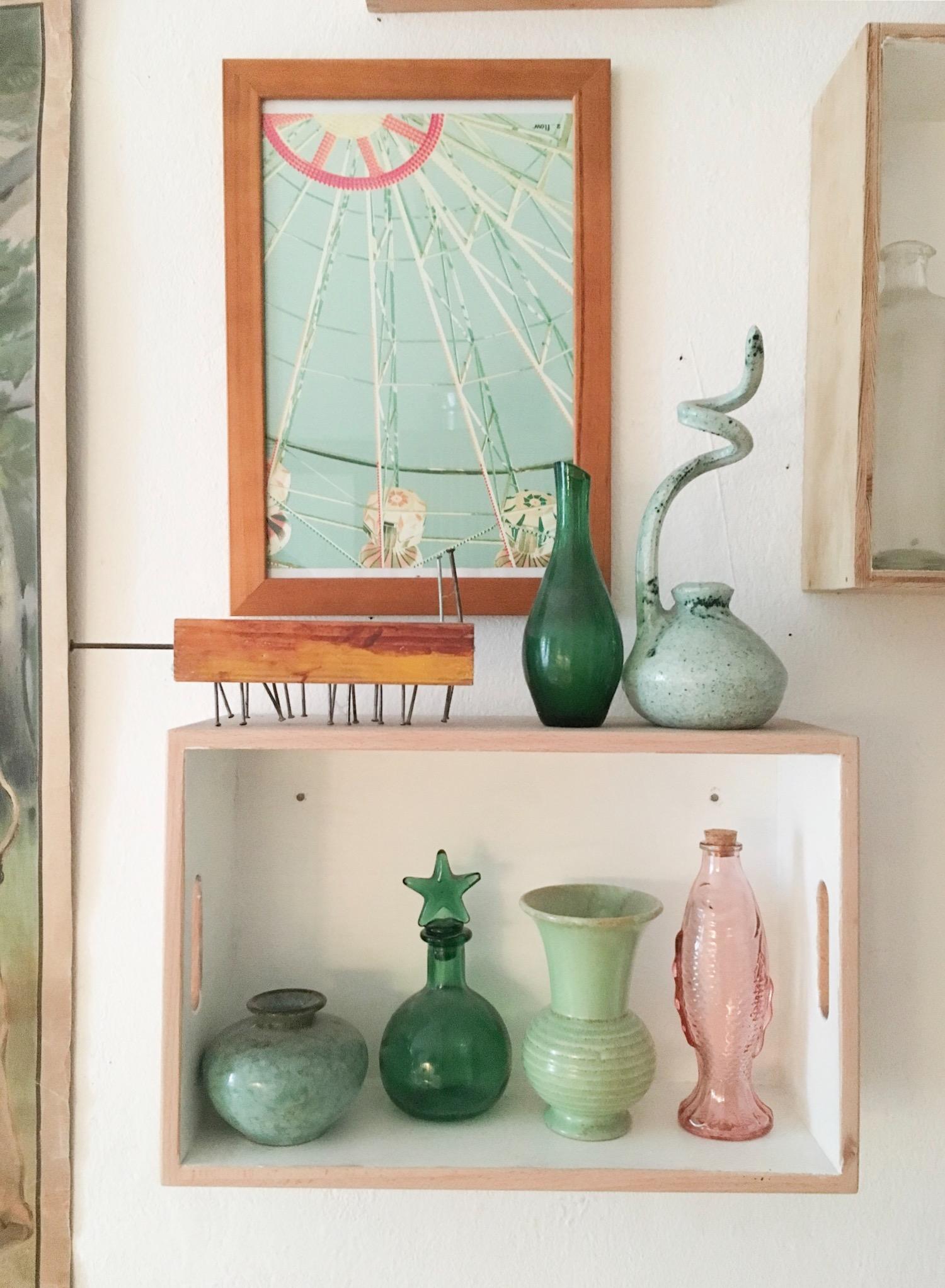 Kleine Sammlung an der Wand 💚 #küche #bilderwand #illustration #mint #grün 