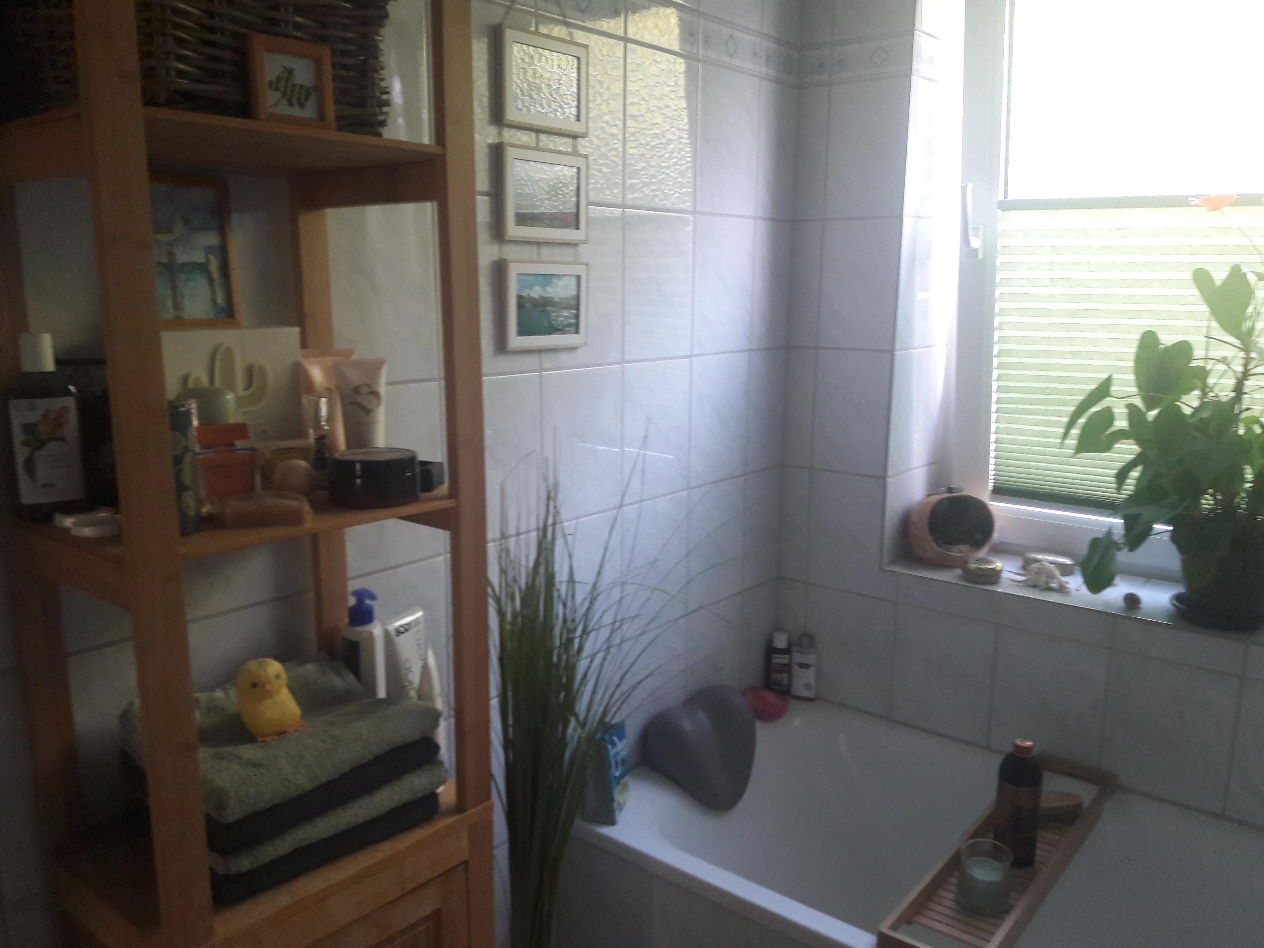 Kleines Bad aber gemütliche Badewanne #Badezimmer #livingchallenge