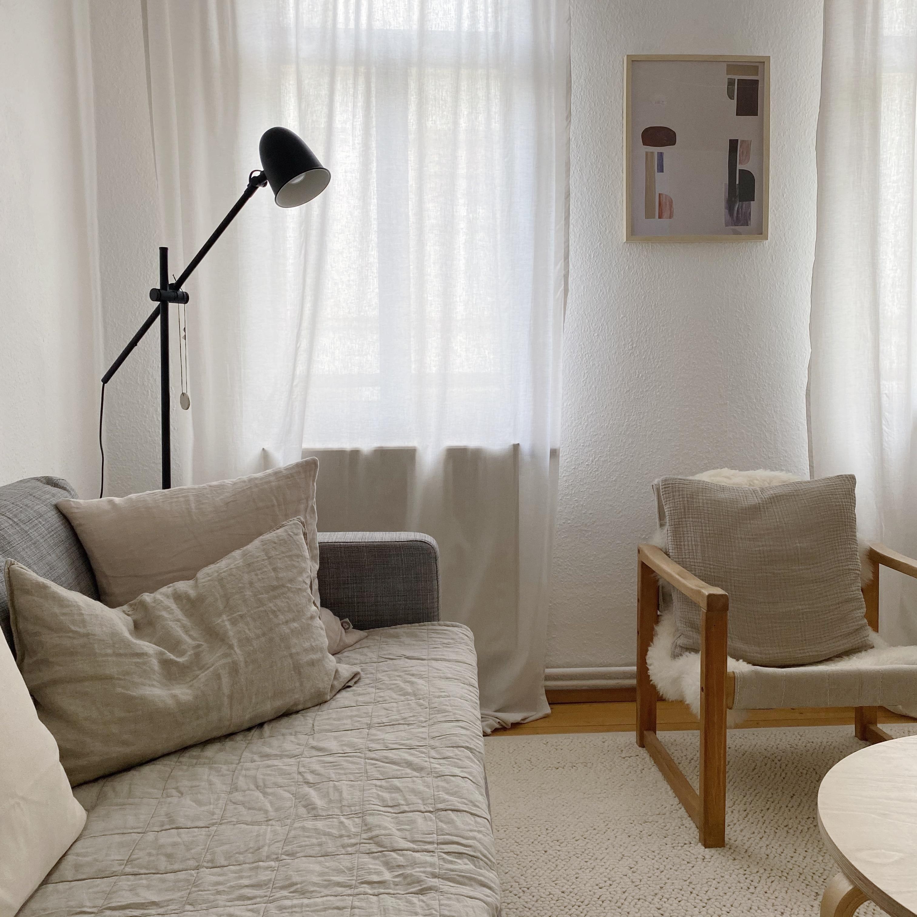 Kleines Wohnzimmer-Makeover: mehr softe Töne und Textilien. 

#livingroom #wohnzimmer #textilien #naturaltones #beige