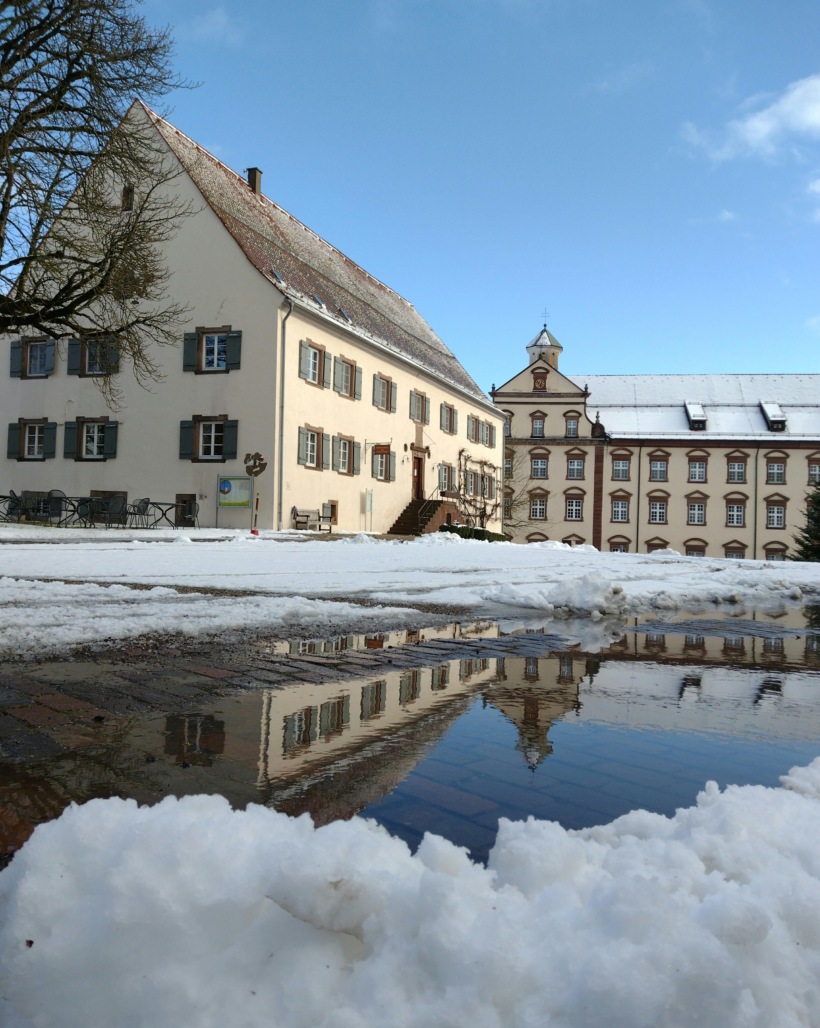 #klosterkirchberg #sulzamneckar #schnee #reflektionen #winter
