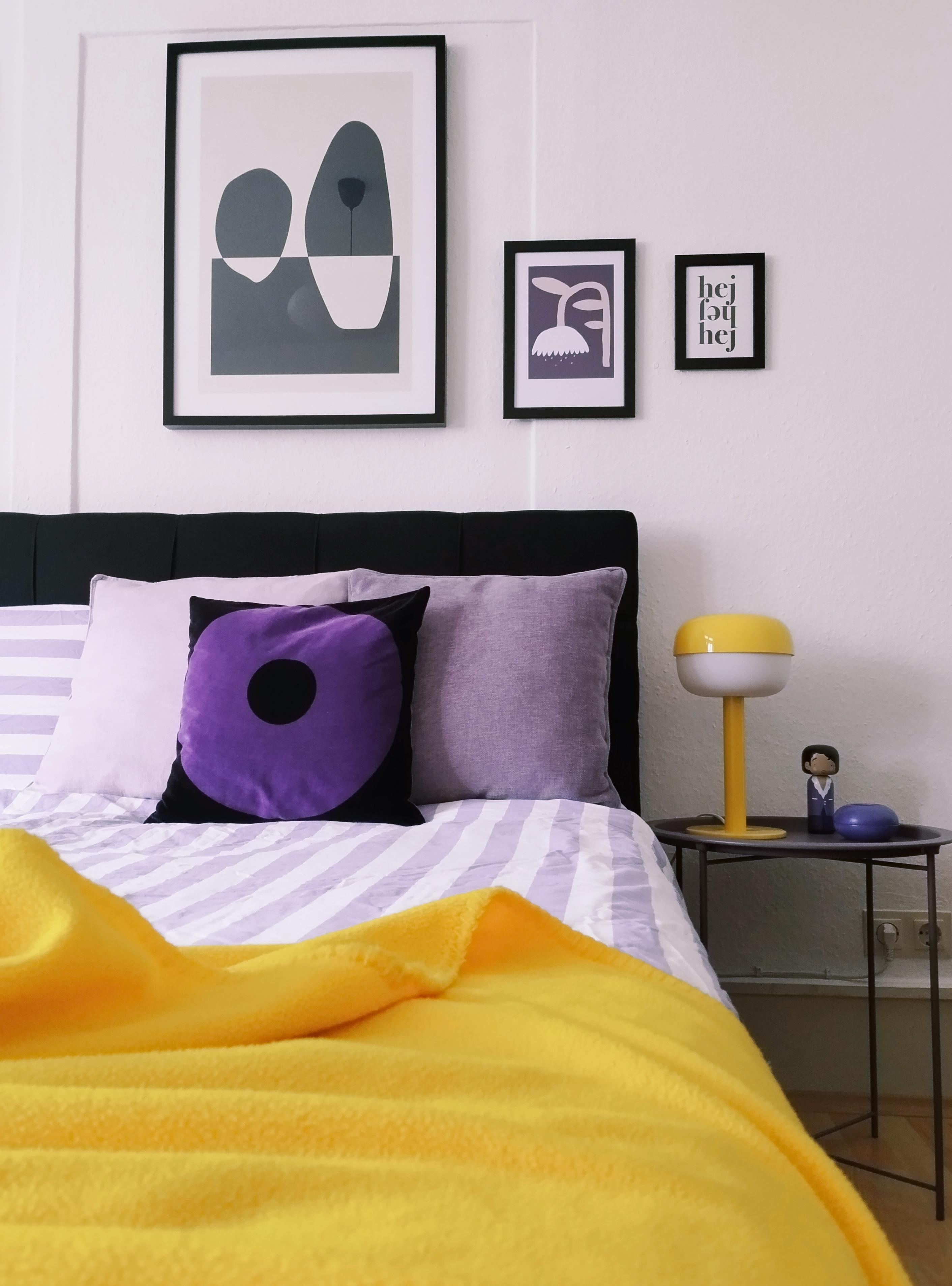Kombiniere Lila mit Gelb haben sie gesagt....😉
#colourful #yellow #purpel #bedroom #colorpop #scandistyle #flieder