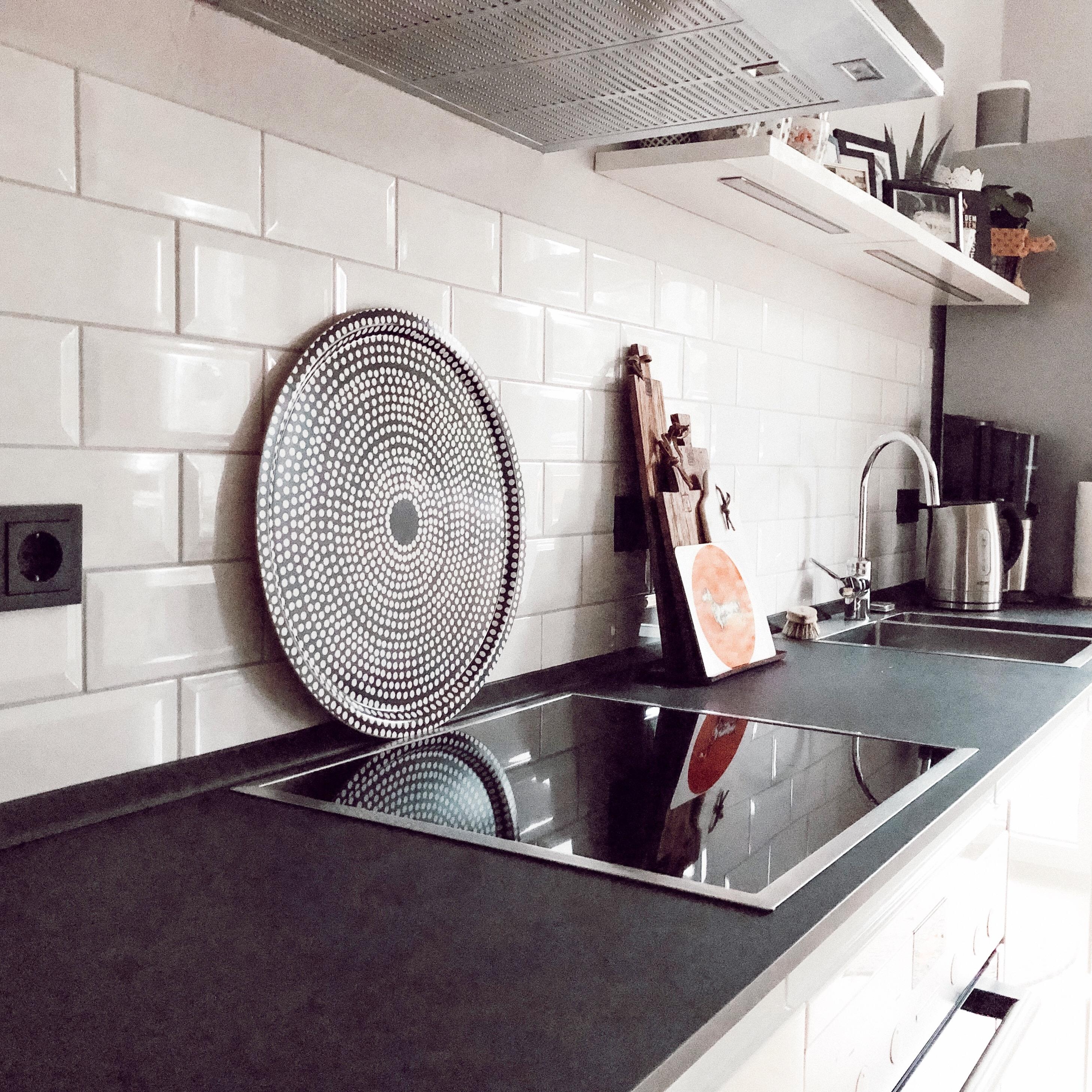 #küche #schwarzundweiß #marimekko #metrofliesen