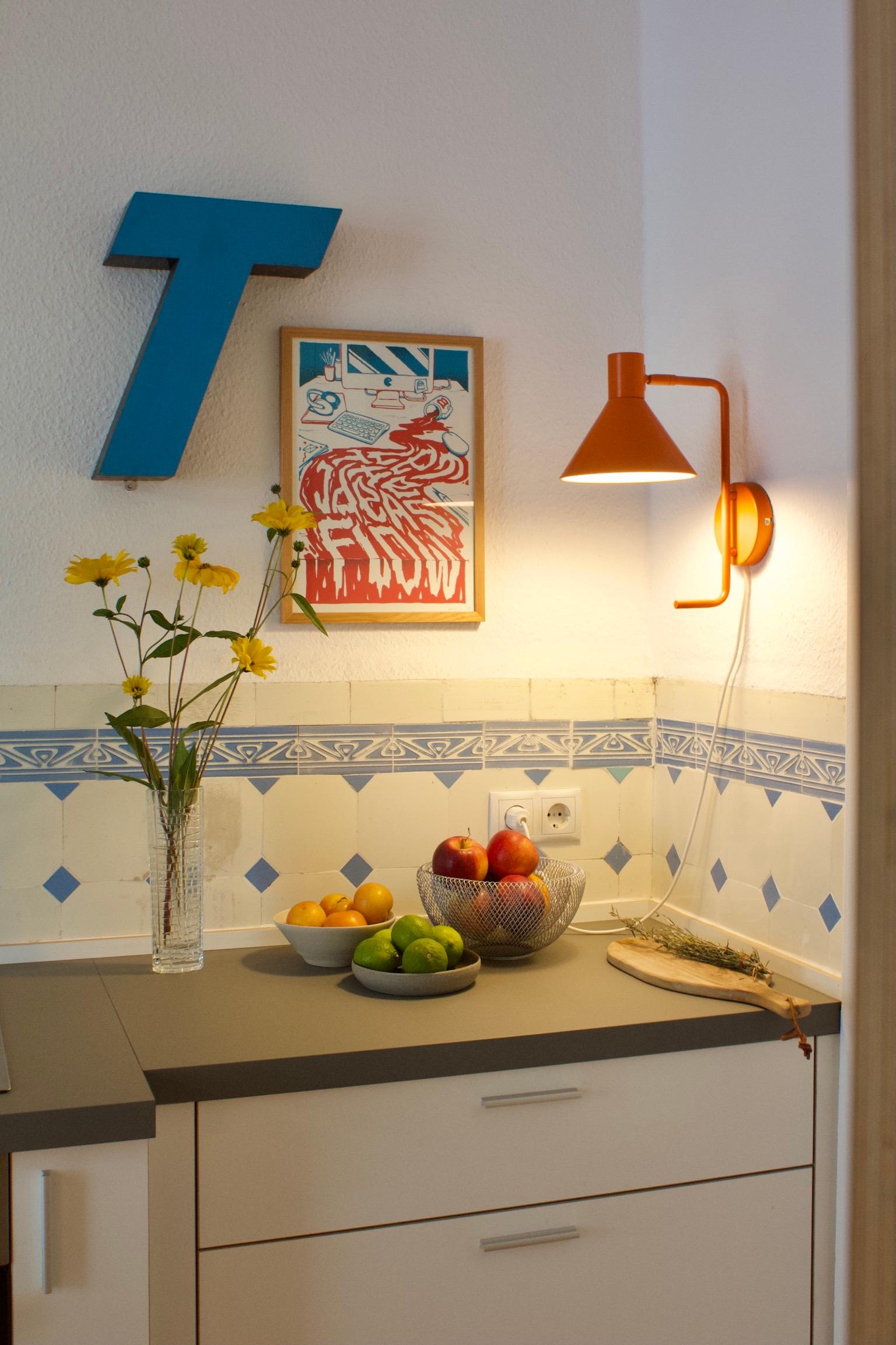 #küche #vintage #design #art #lampendesign #altbau #fliesen 