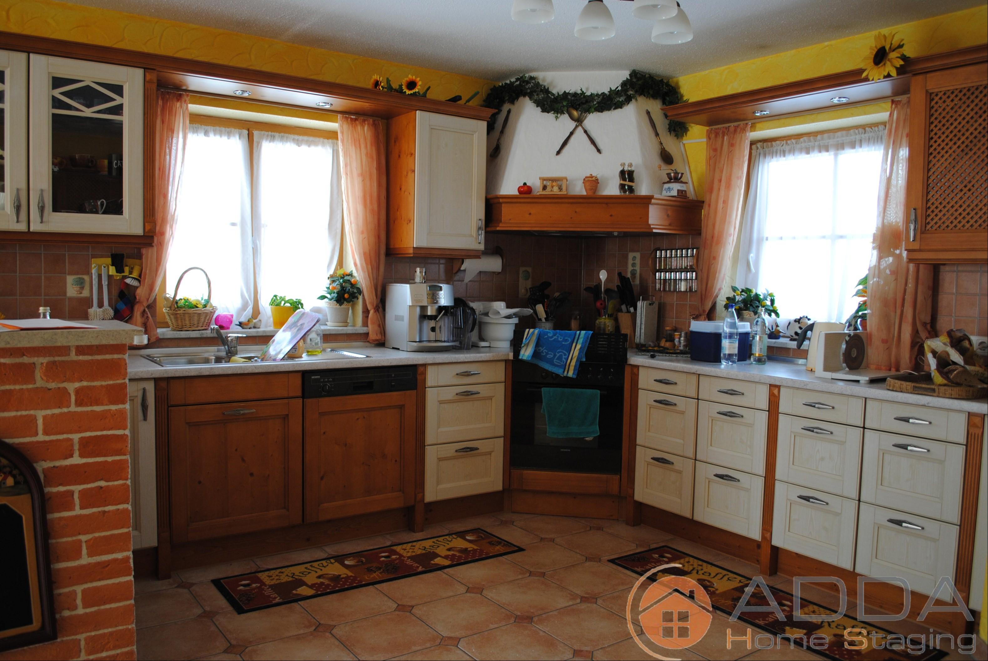 Küche vor dem Home Staging #ferienwohnung #raumdesign #raumgestaltung ©ADDA Home Staging