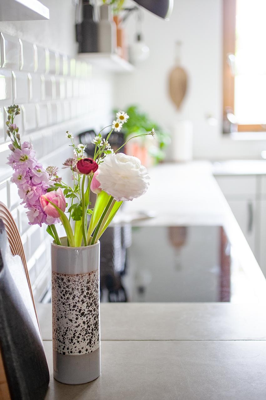 Küchenblumen!

#Küche #Blumen #Blumenvase #Metrofliesen #Küchendeko