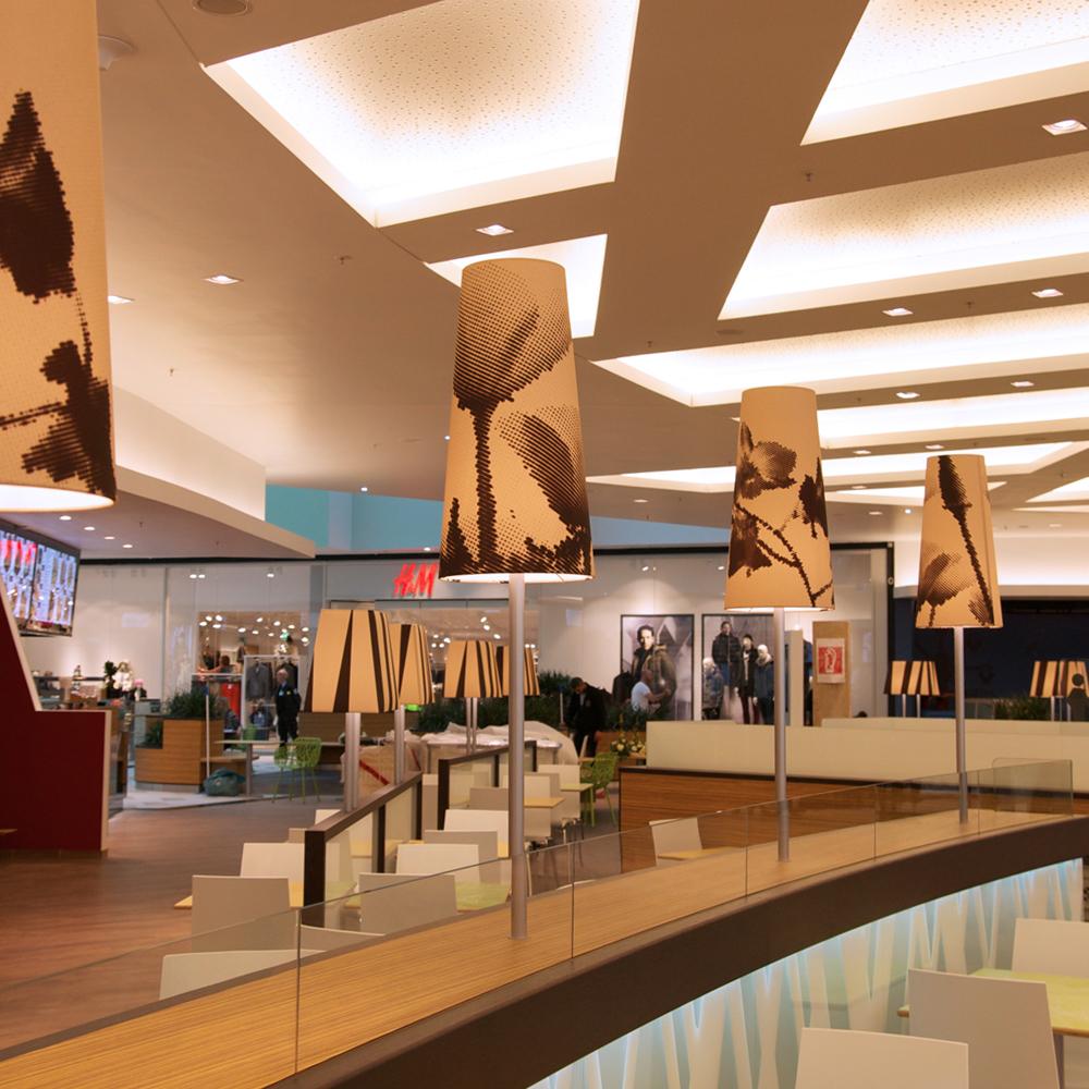Lampenschirme - Shoppingcenter #lounge #lampenschirm ©HolzFormArt | Project management shopfitting