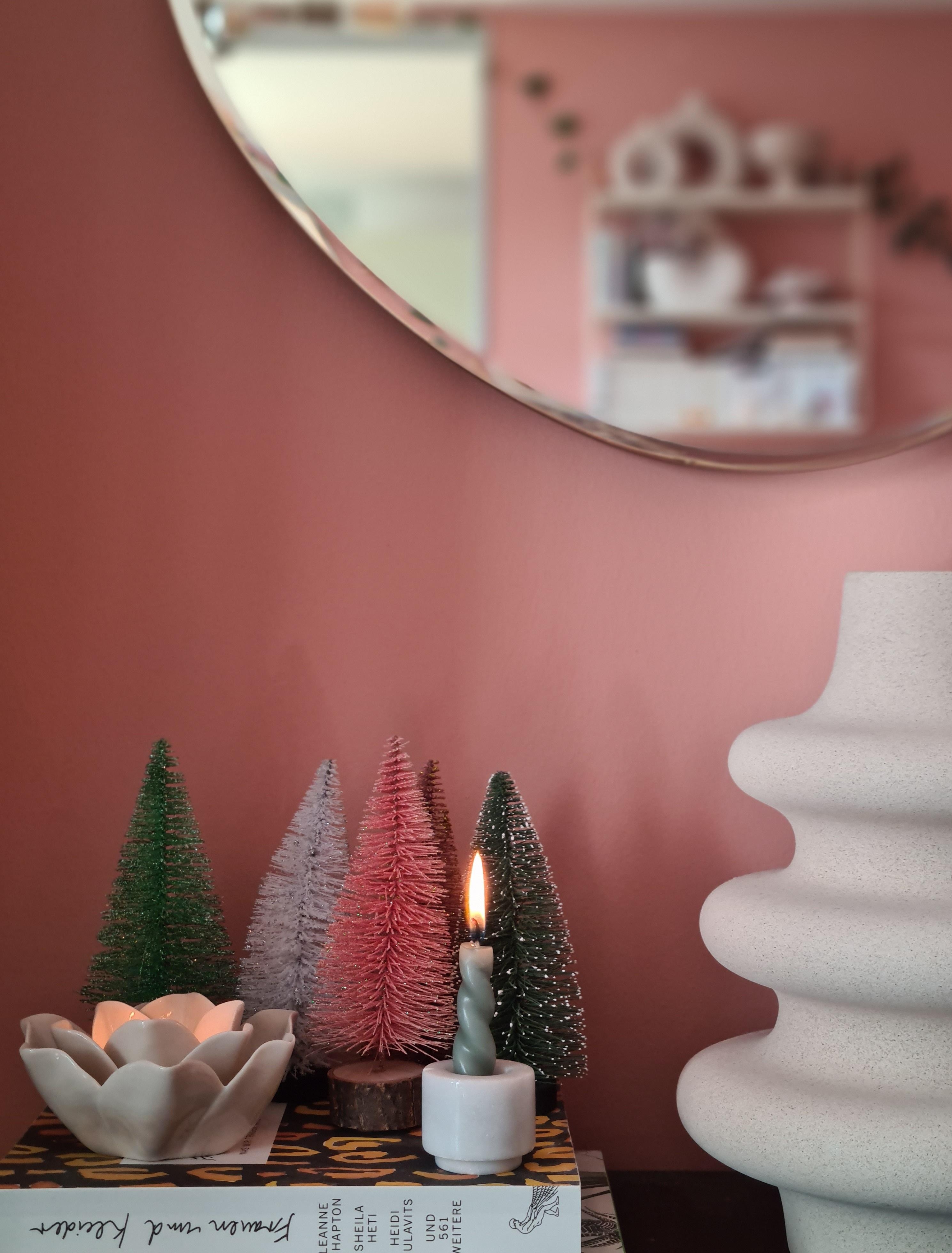 Langsam in Weihnachtsstimmung... 
#kerzen #wandfarbe #weihnachtsdeko #kerzenliebe