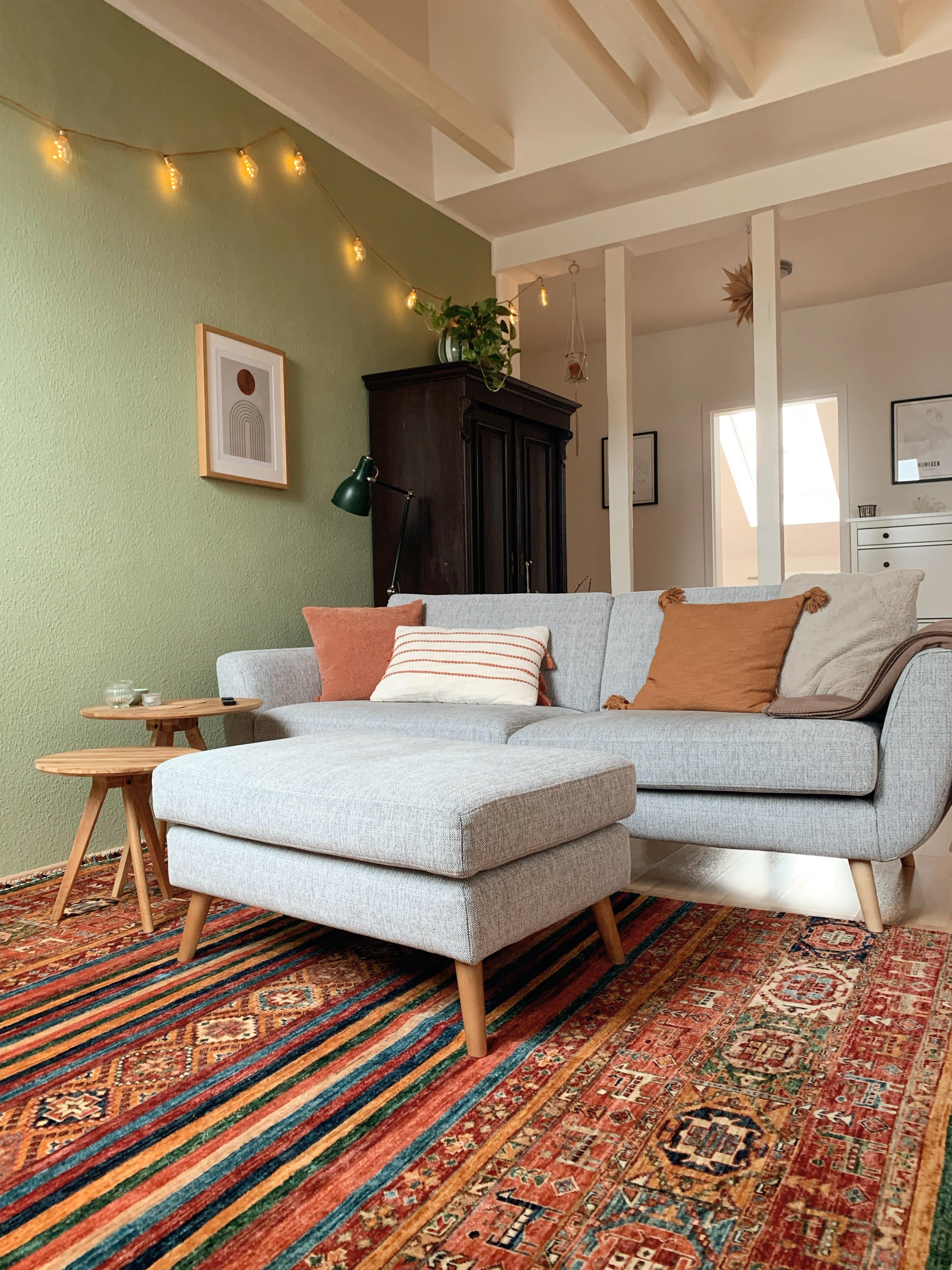 Liebe diesen Teppich! 

#teppich #bunt #couch #sofa #kissen #gemütlich #wohnzimmer 