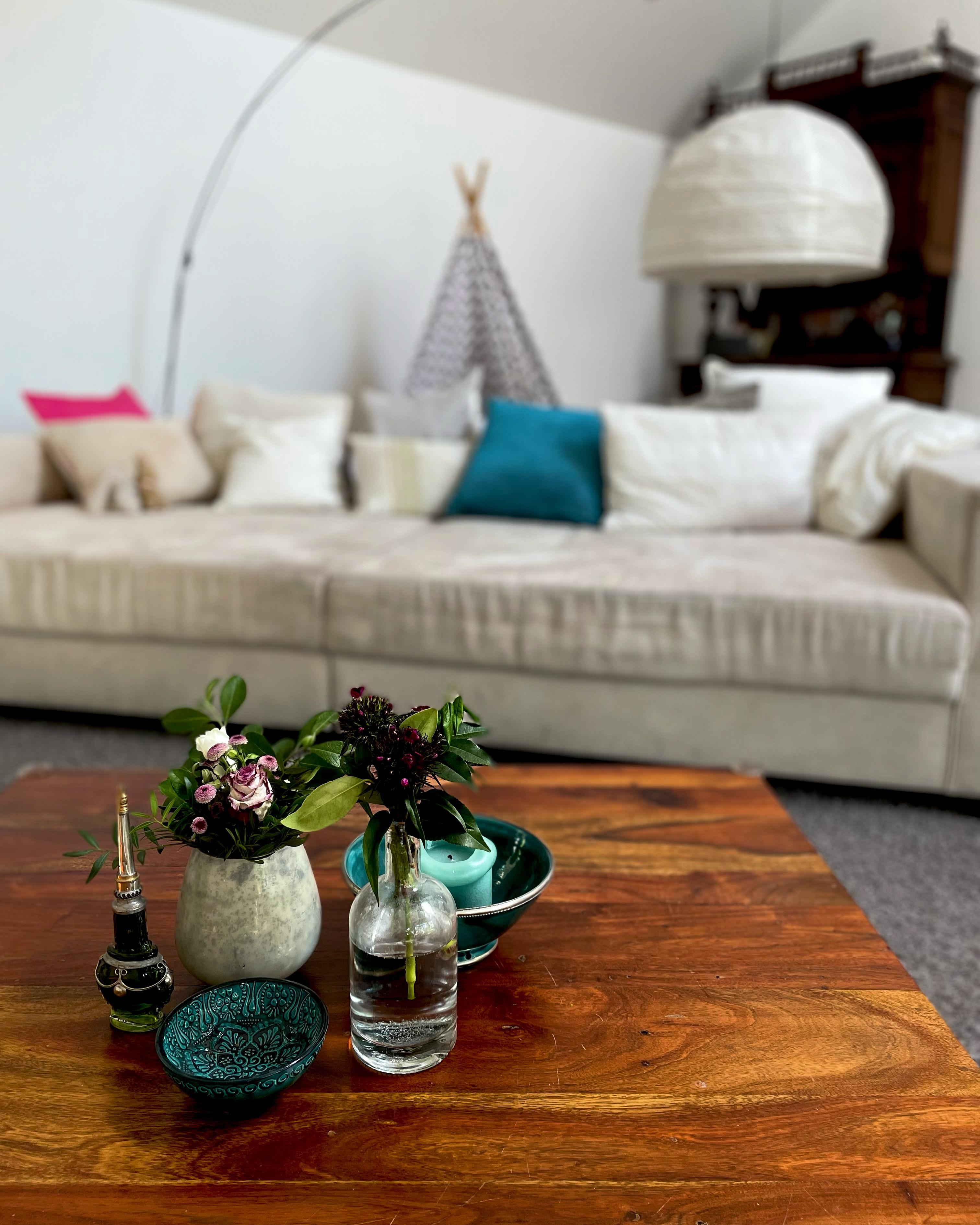 Liebe Grüße von der Couch!
#livingroom #madebymade