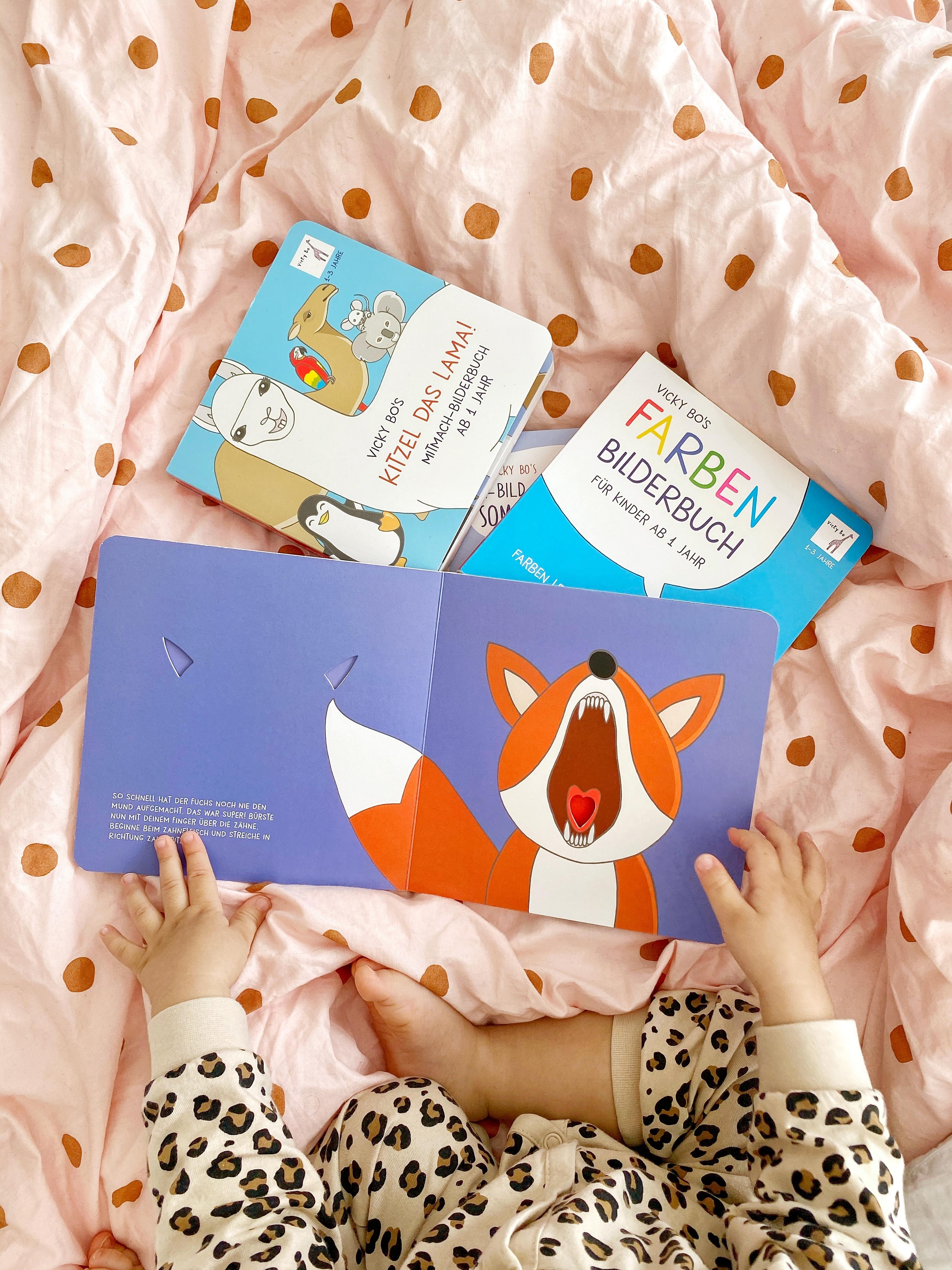 Lieblingsbücher auf der Lieblingsbettwäsche
#schlafzimmer #lebenmitkindern