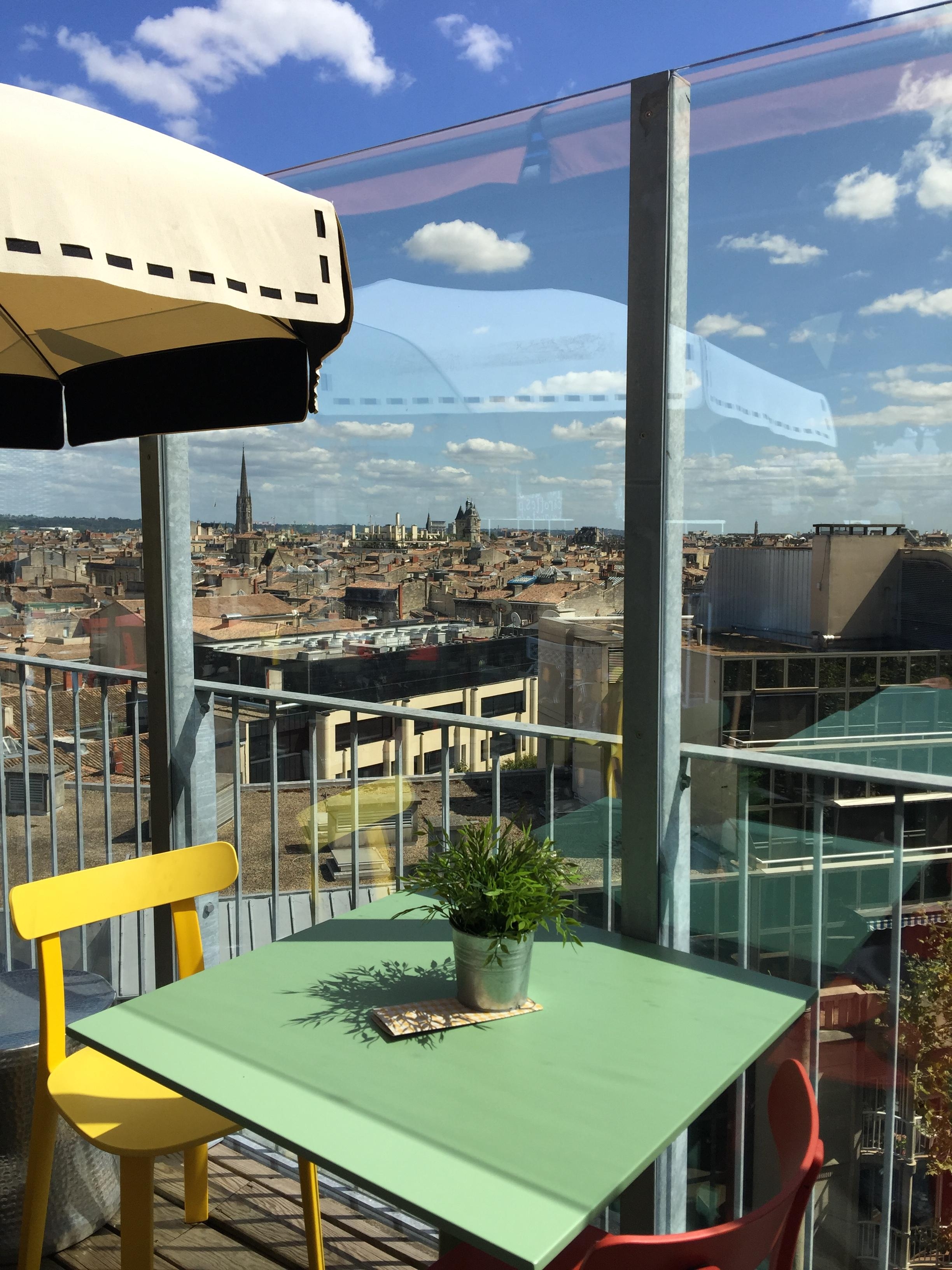 Lieblingsort in Bordeaux 😊 #rooftop #summerinthecity #frankreich #couchliebt