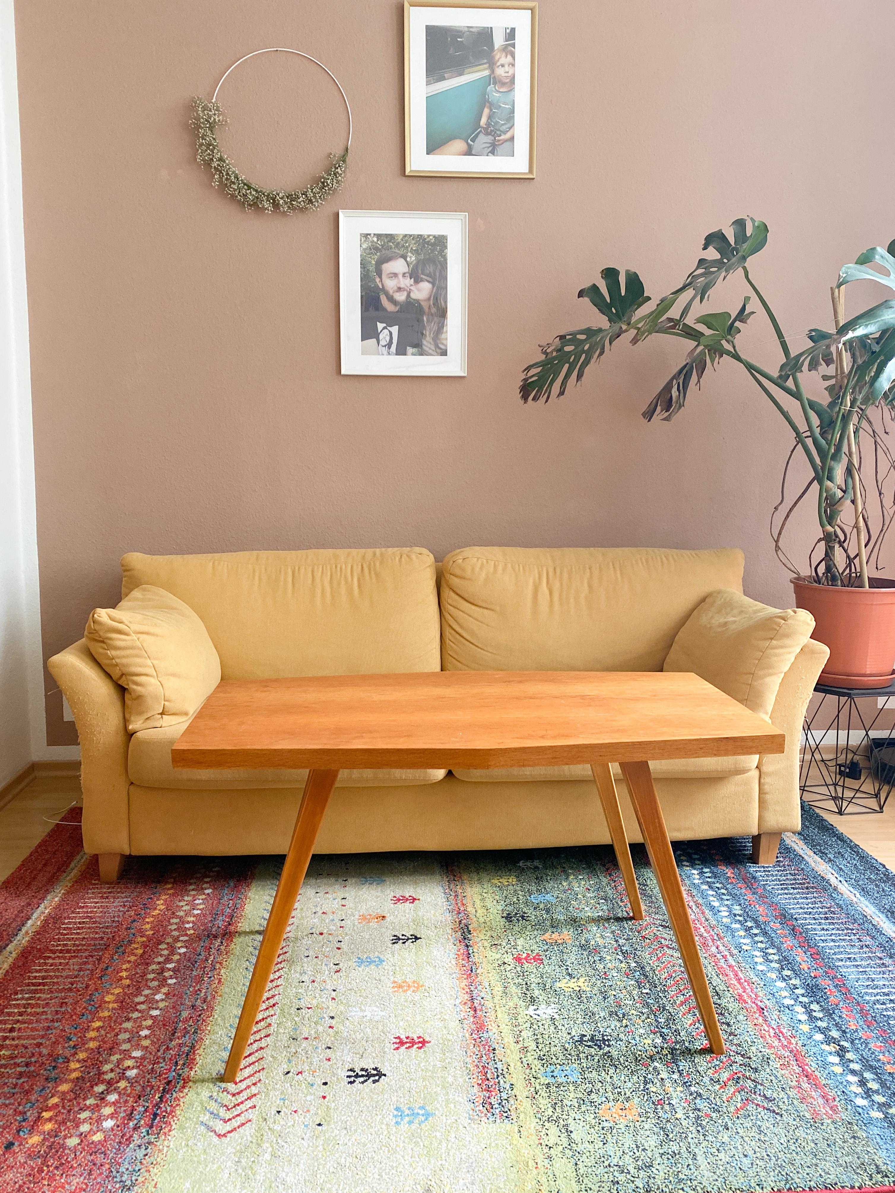 Lieblingsplatz
#sofa #monstera #livingroom