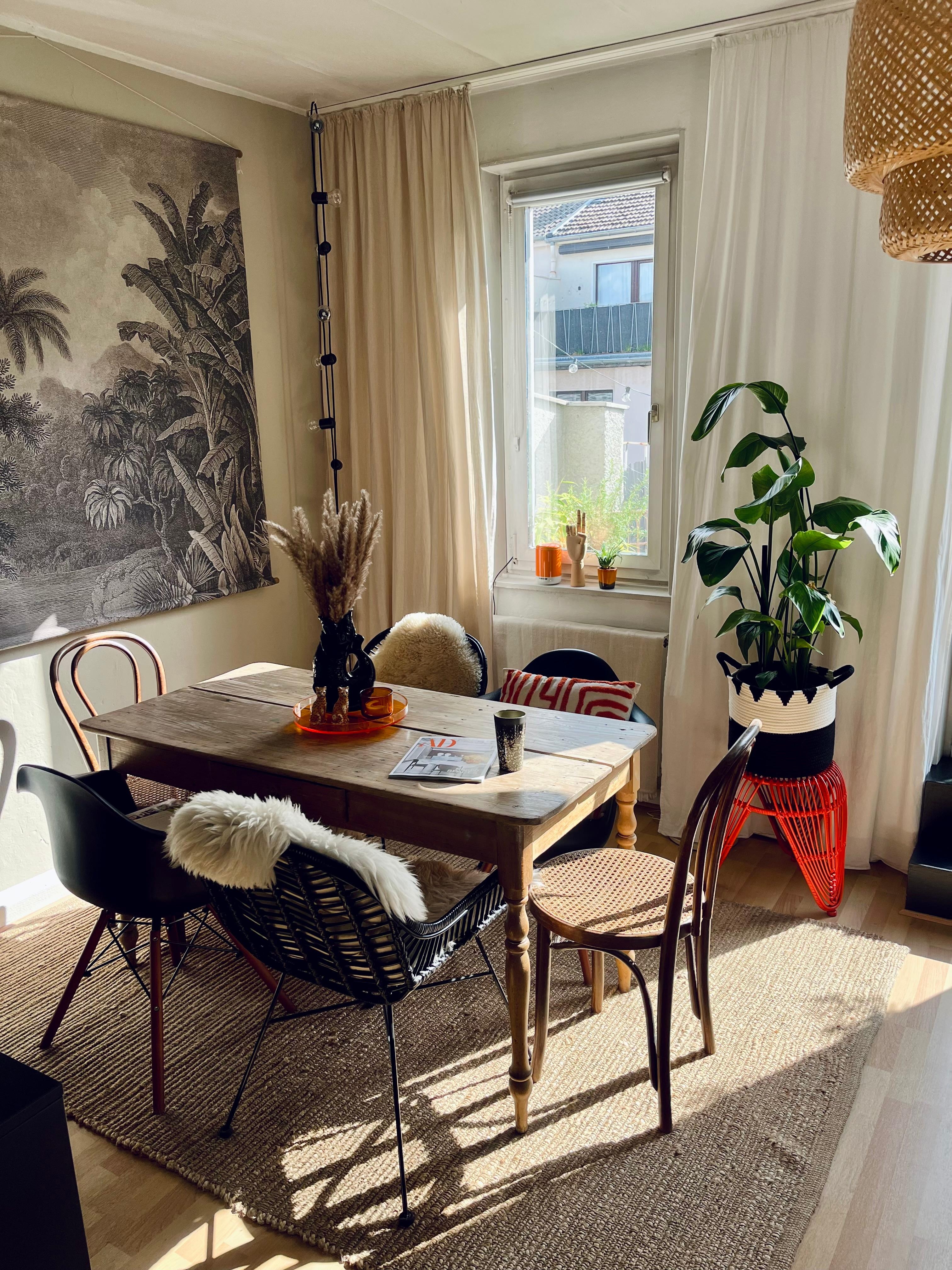 Lieblingstisch #livingroom #sunshine 