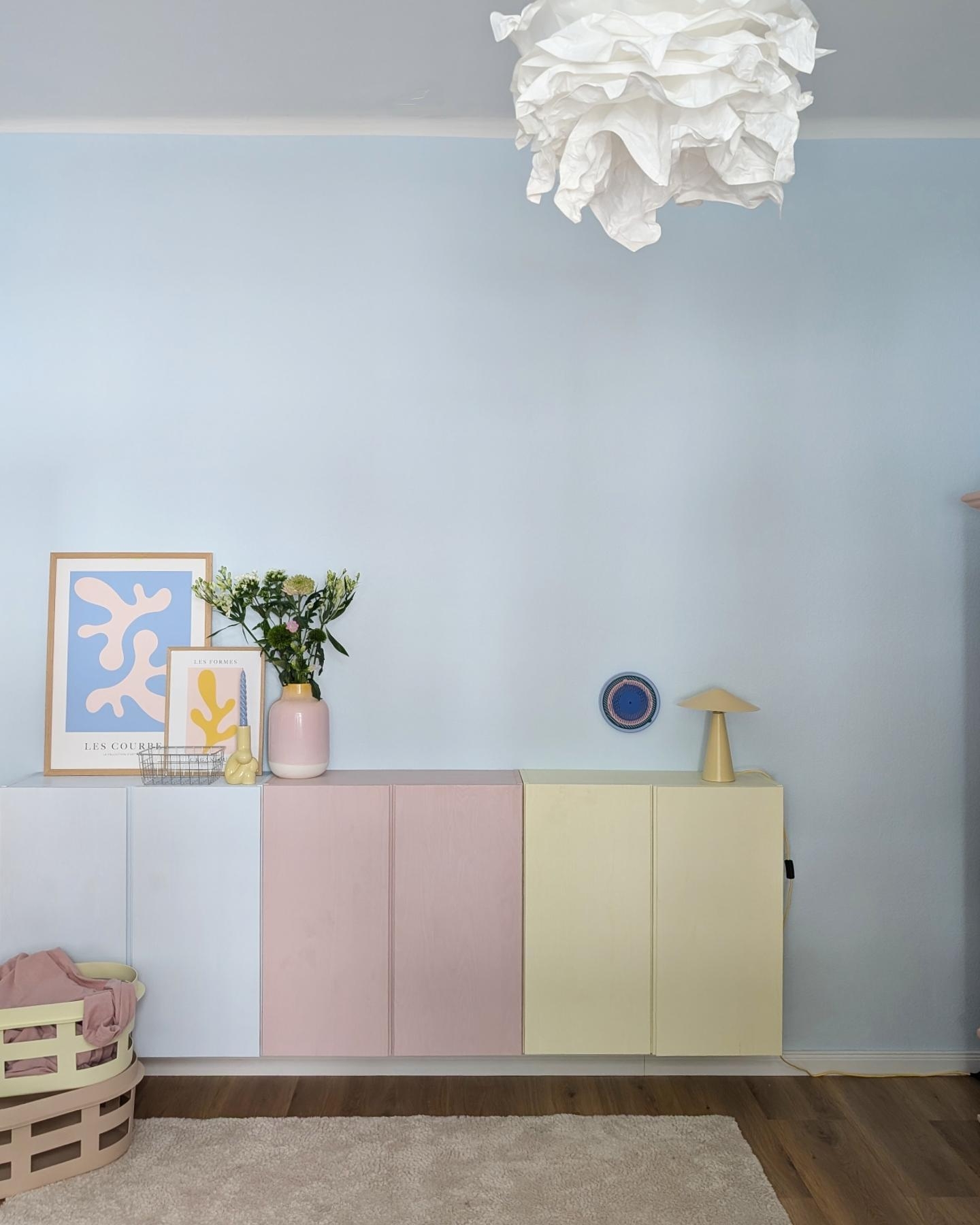 Liebste Farbkombi im Kinderzimmer 

#kidsroom#colrfulhome#ikeaivar#inspiration 