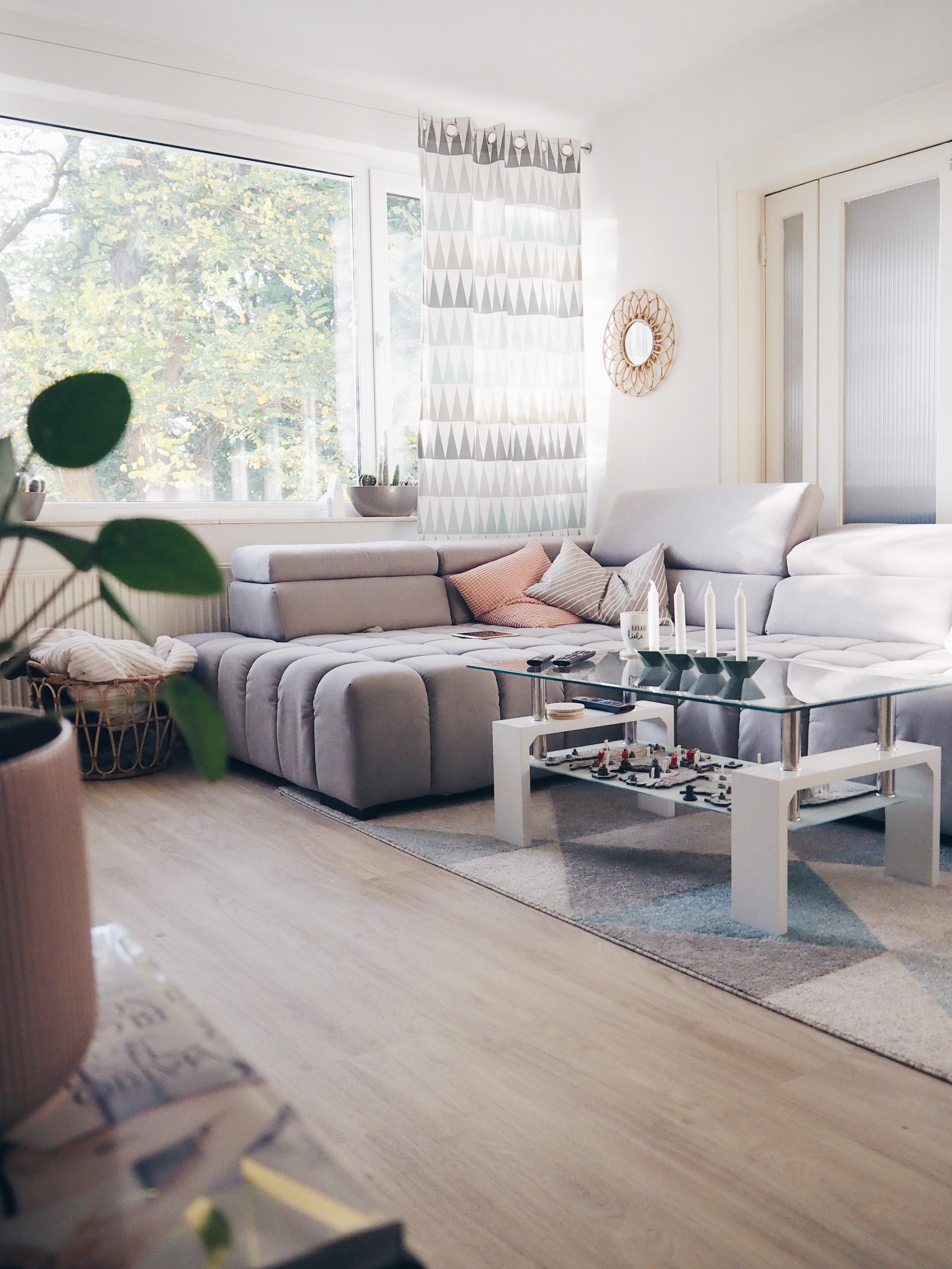 Liebster Ort in der Wohnung: die Couch. #couchstyle
