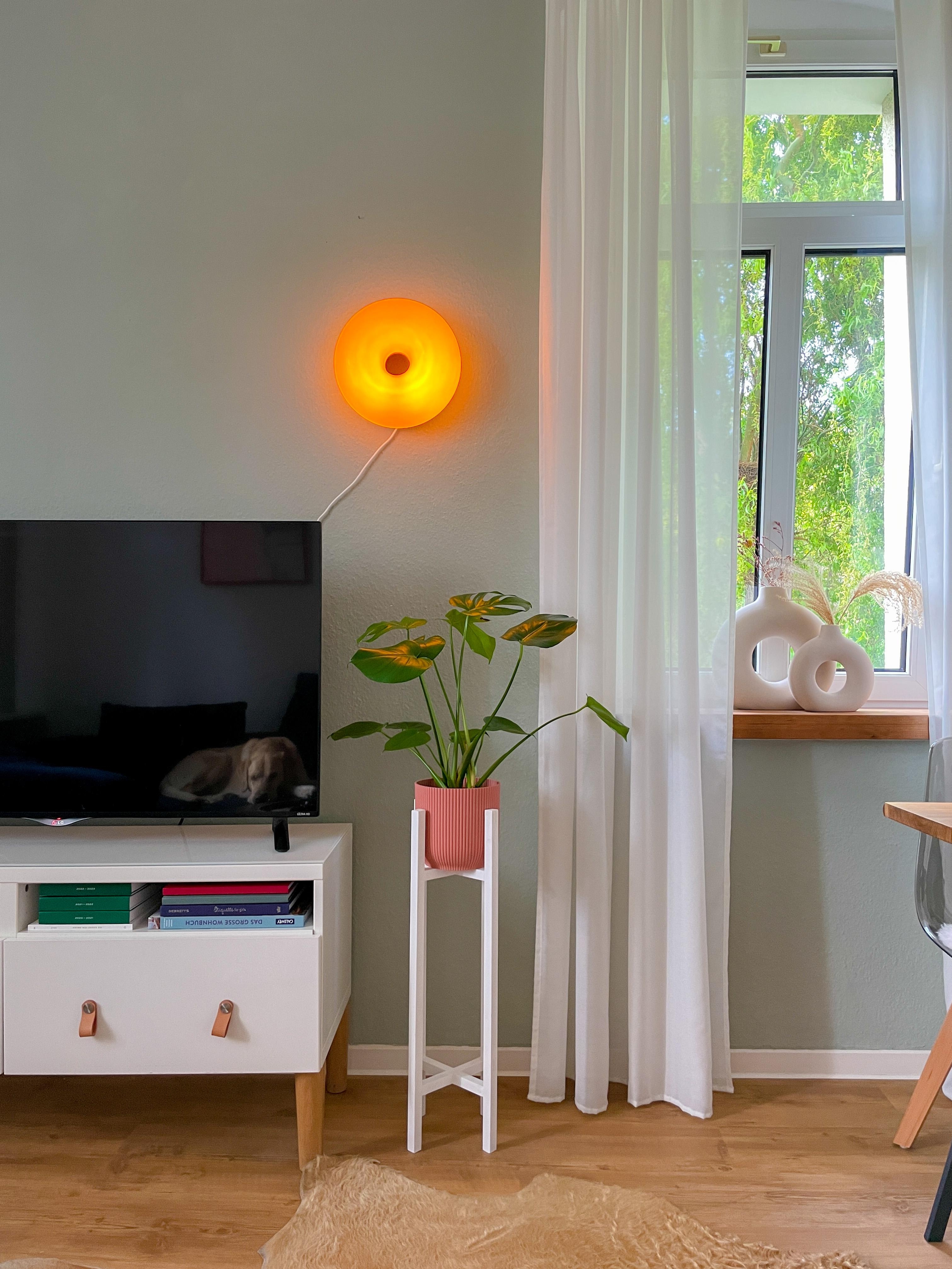 #light #orange #livingroom #cozy