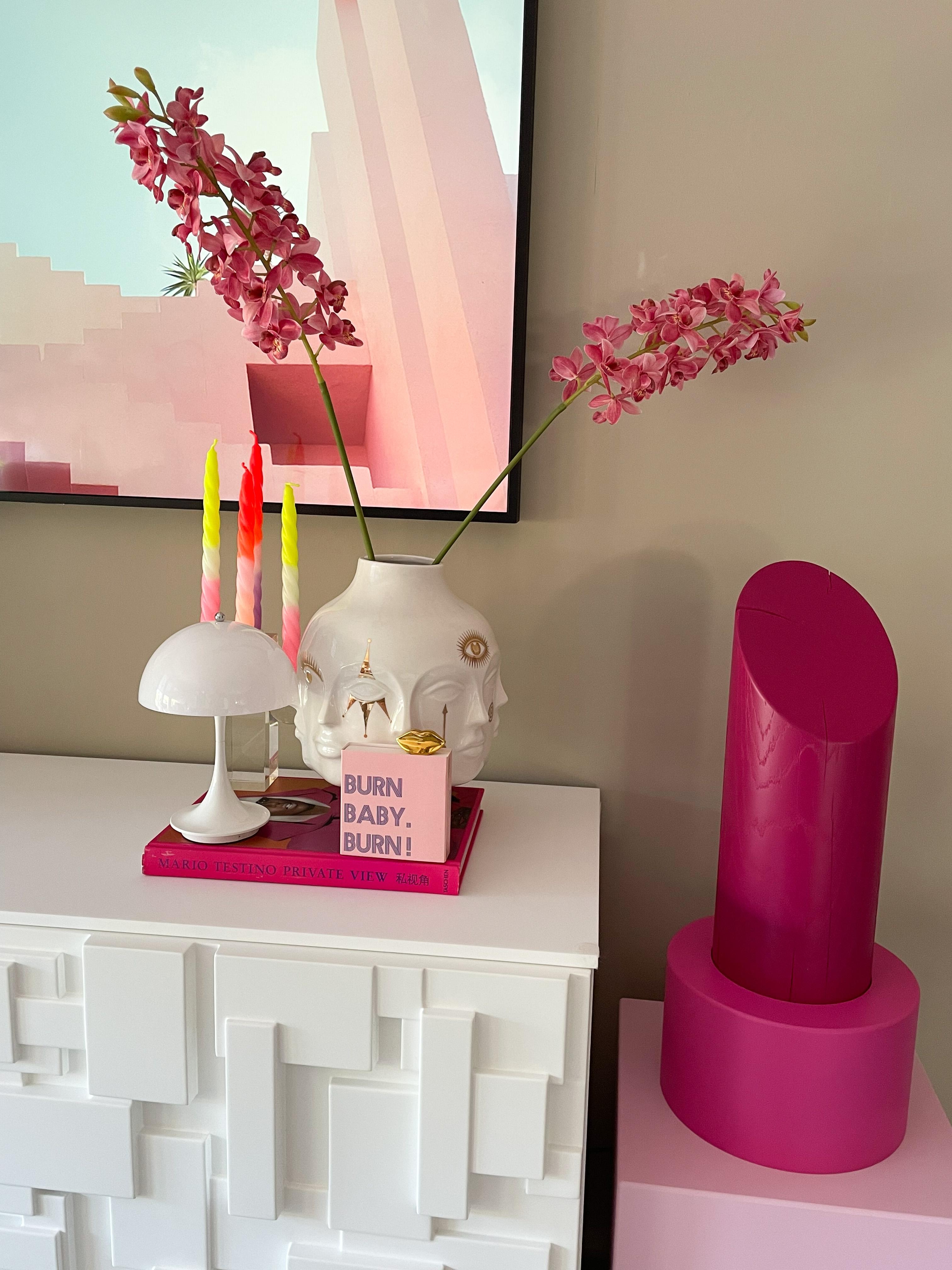 Livecolorfully #pink #interior #lipstick #orchidee 
