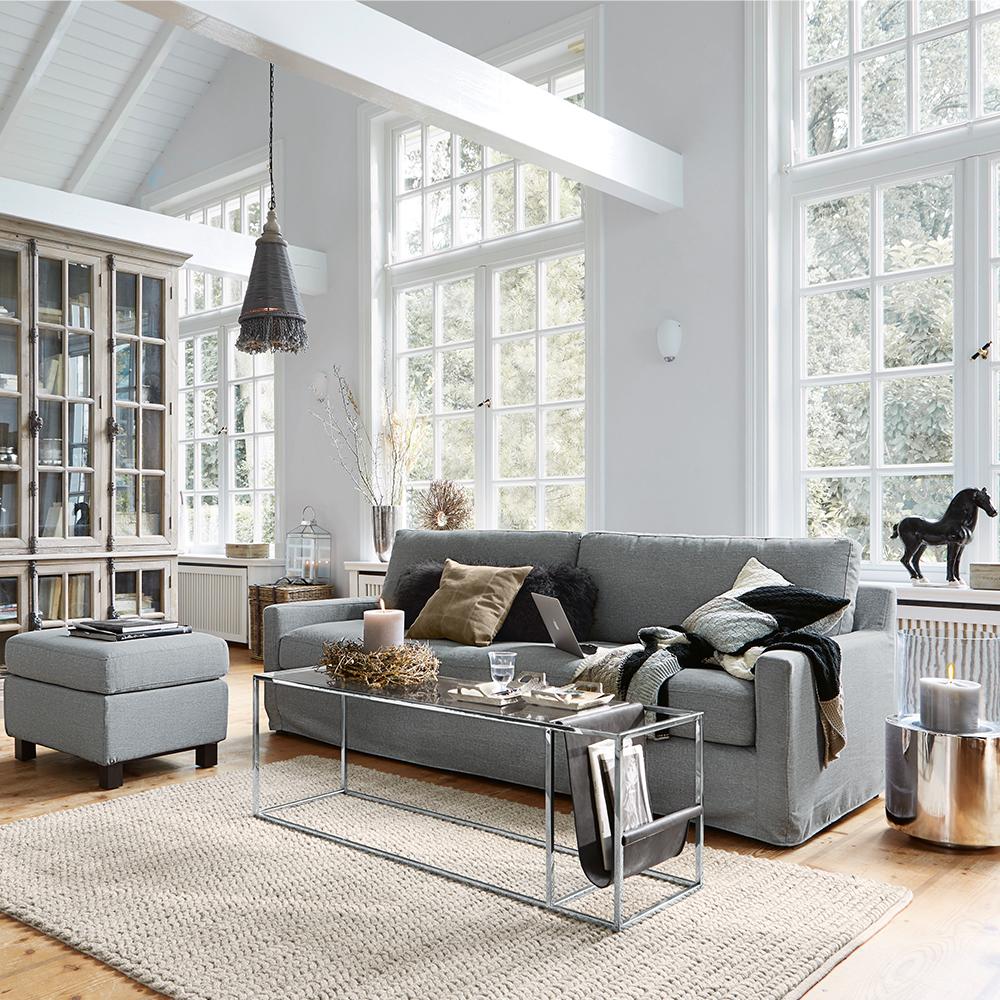 living im bauhaus-stil #wohnzimmer ©loberon • couch