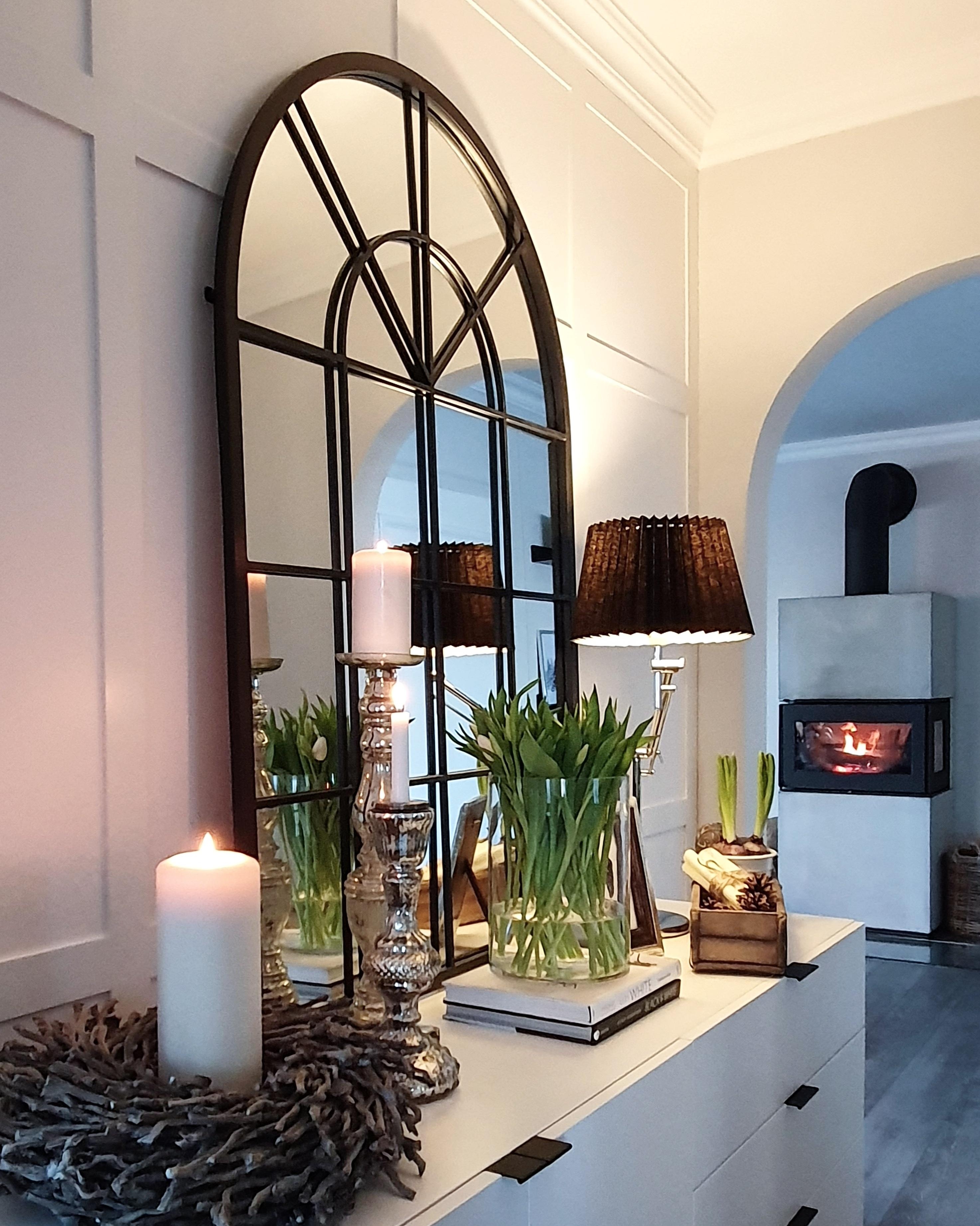 #Living #Kaminfeuer #Flur #Sideboard #Tulips #Fireplace #Cozyliving #gemütlichkeit