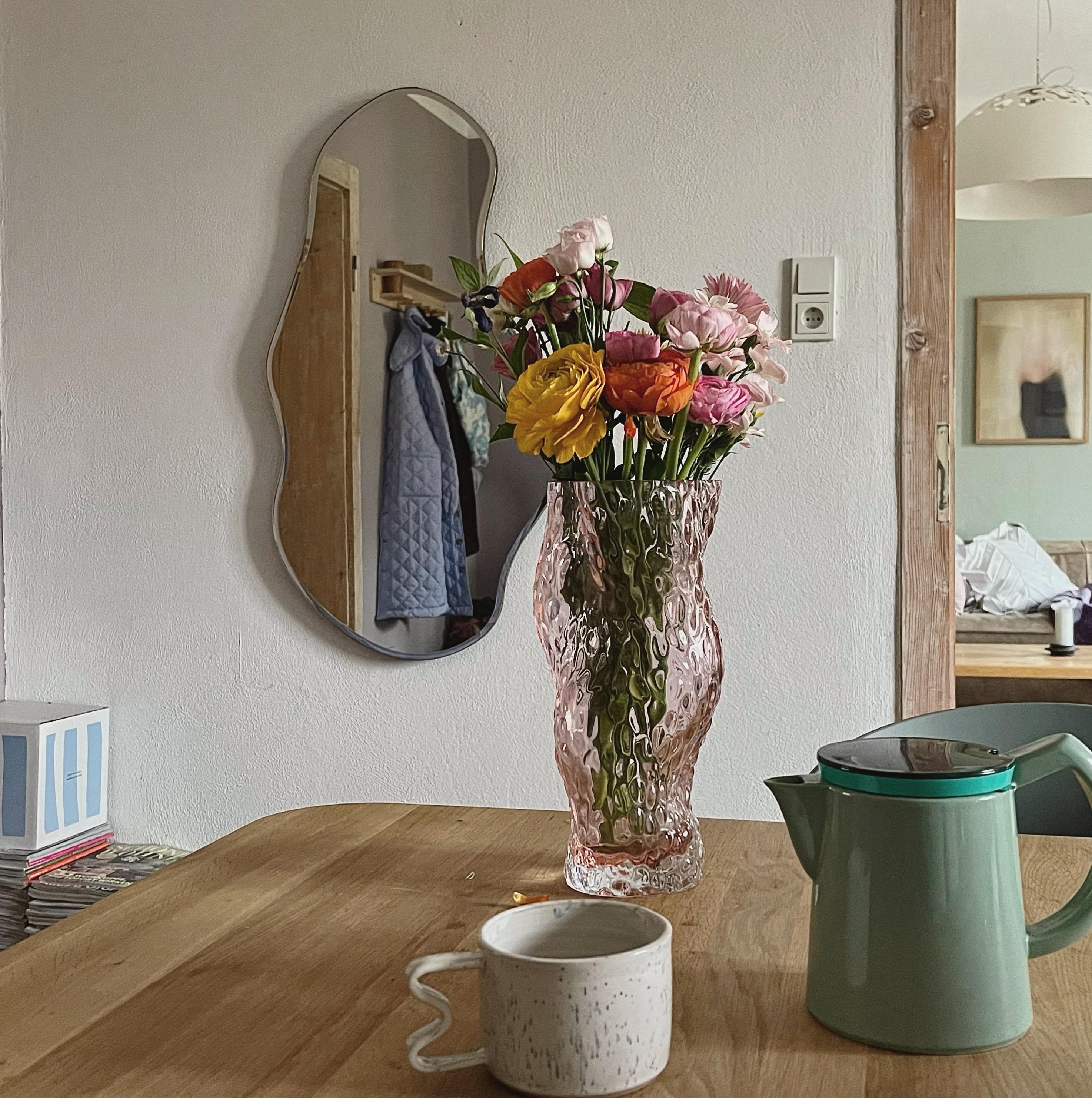 #living#home#interior#interiør#altbauliebe#wohnen#skandinavisch#couchstyle#esszimmer#blumen#esstisch#deko