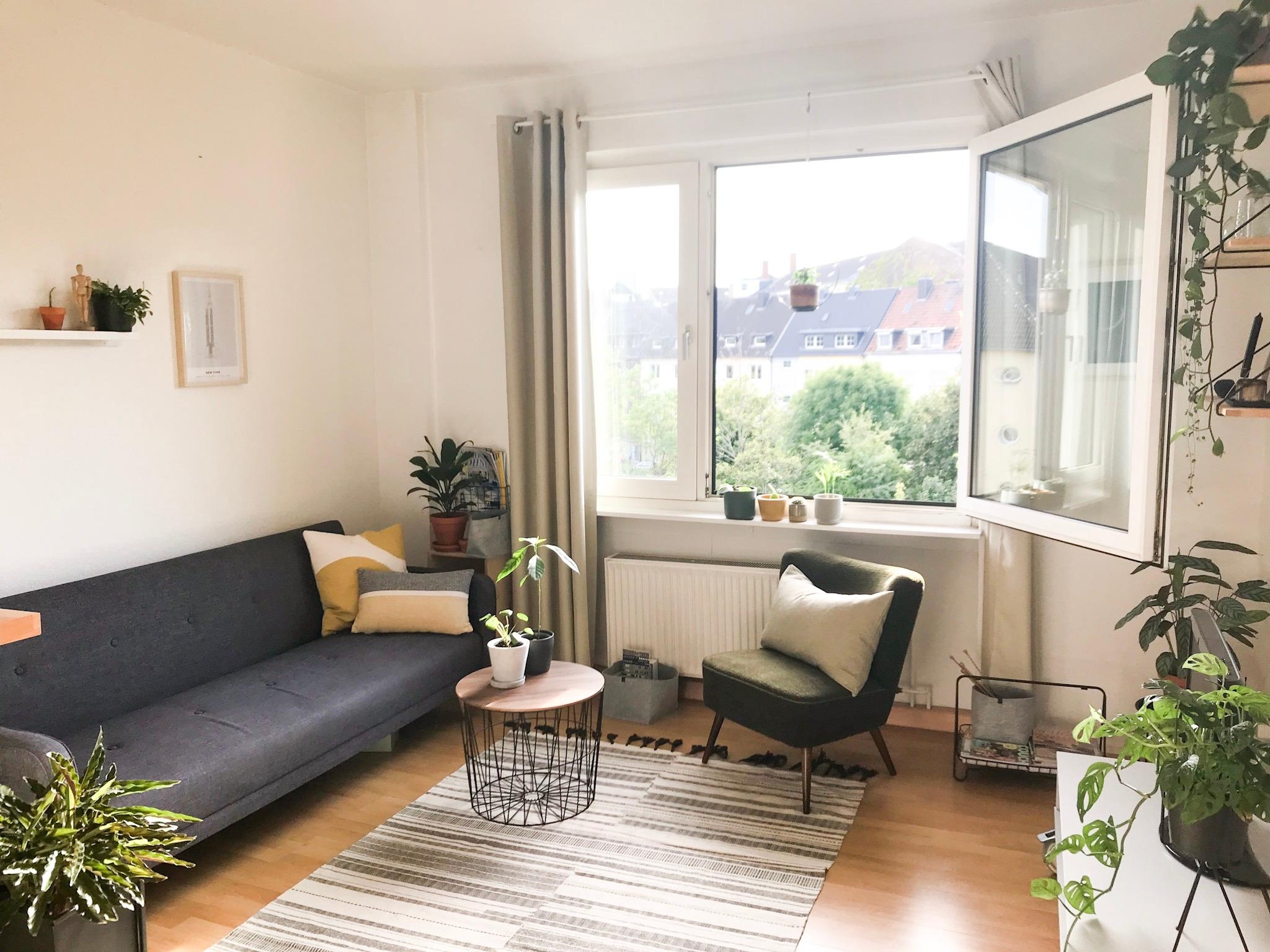 #livingroom #afternoon #couchliebt #plantgang