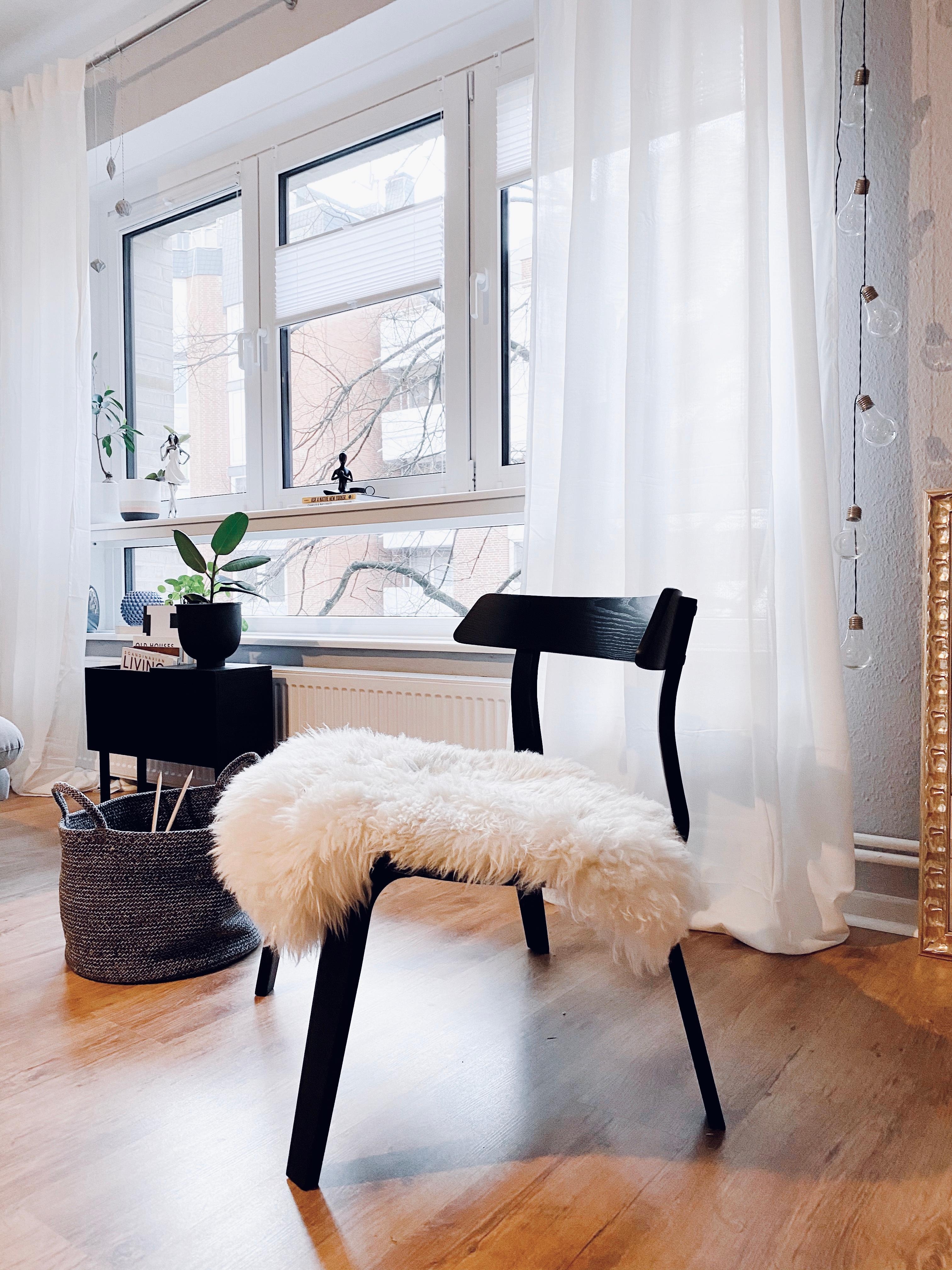 #livingroom #chair #nordichome #scandinavianliving #interior #livingroomgoals #monochrome #blackandwhite #minimalistic