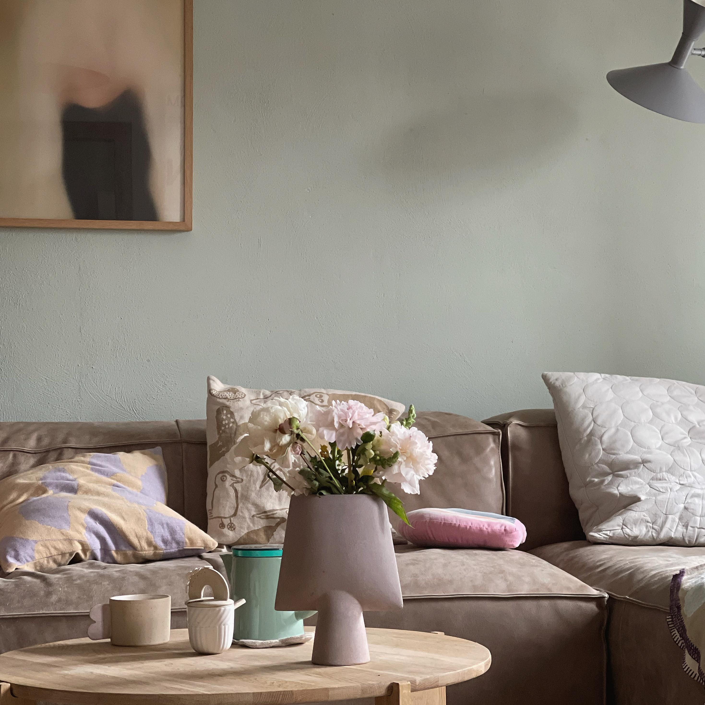 #livingroom #homedecor #interior#decoration#altbau #homestory#blumen#wohnzimmer #couchstyle#scandinavisch#living#cozy