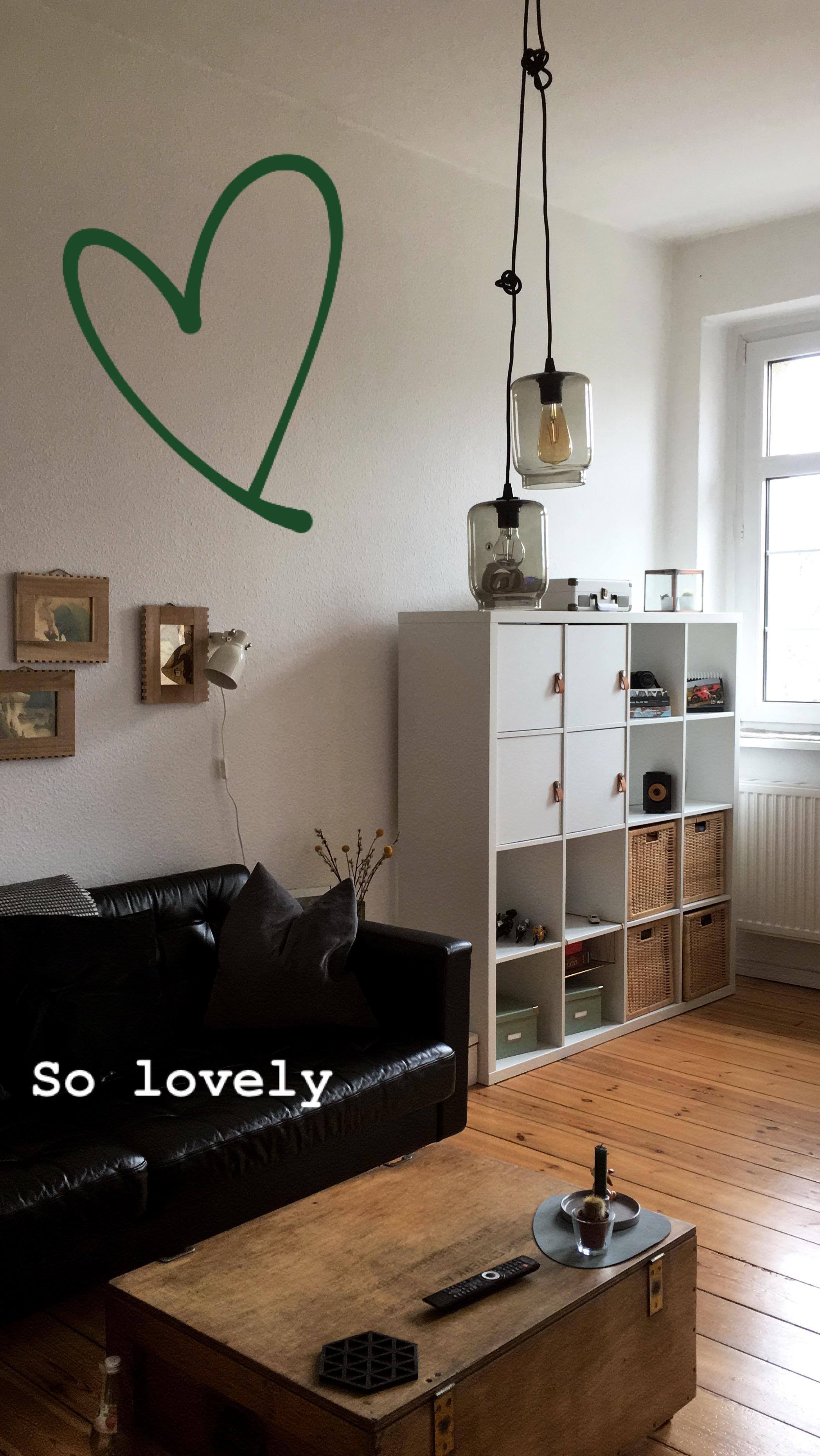 #livingroom #mykindofliving #bestappartment #soinlove #wood #leathersofa #kallax #selfmade #solovely