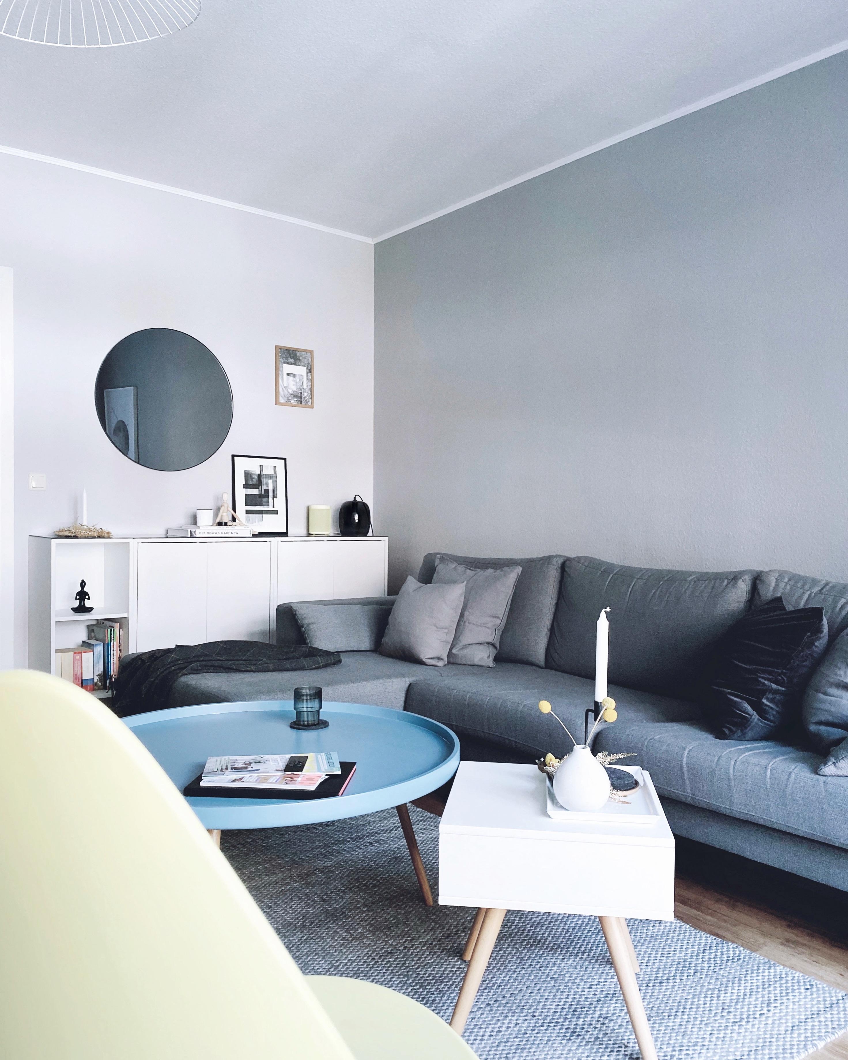 Livingroom
#nordicroom #interior #scandinavianhome #livingroom #hygge #monochrome #livingroomgoals