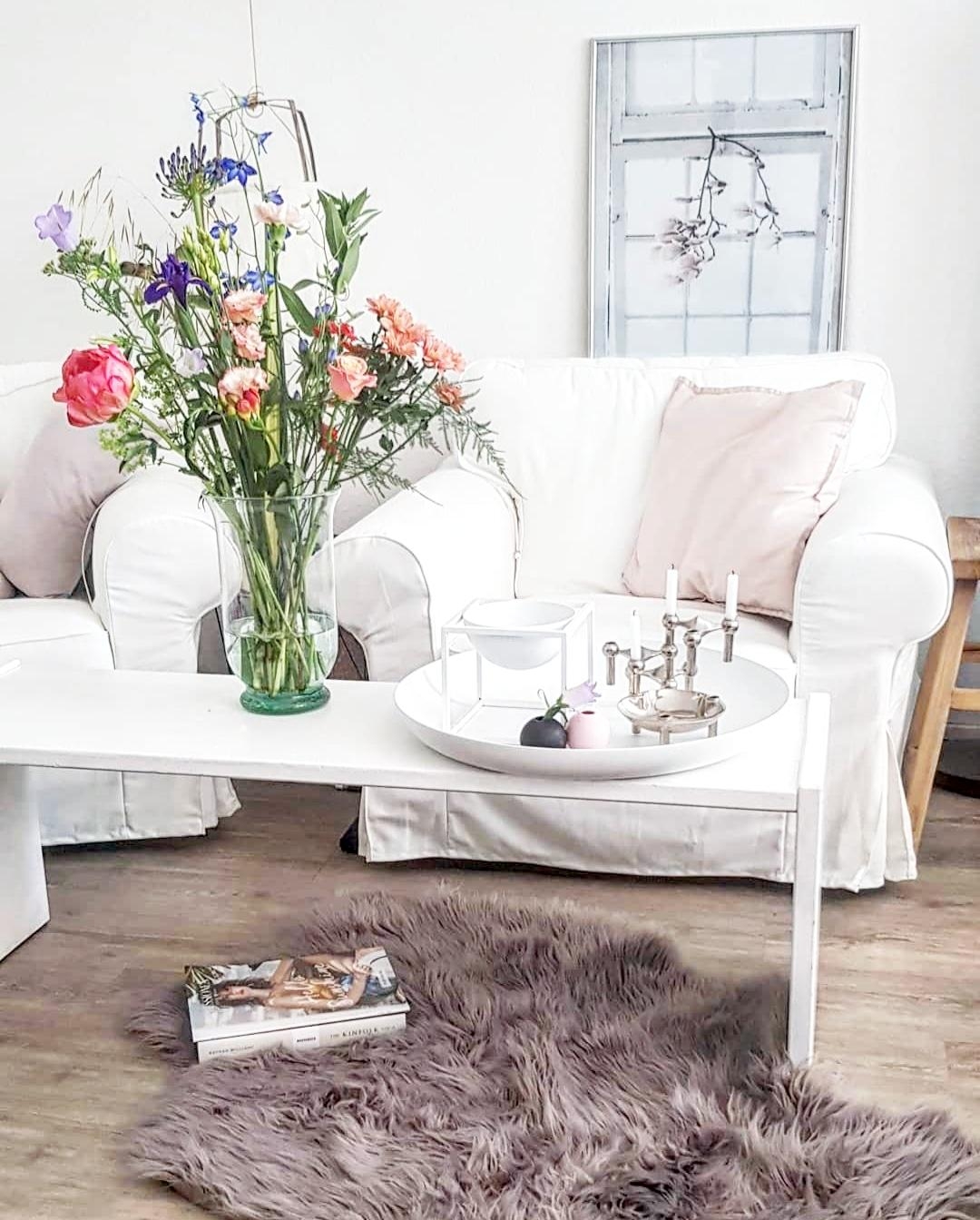 #livingroom #whiteliving #ottensen #hoodliebe #zuhause #white #interior #interiorapartment #home #love 
