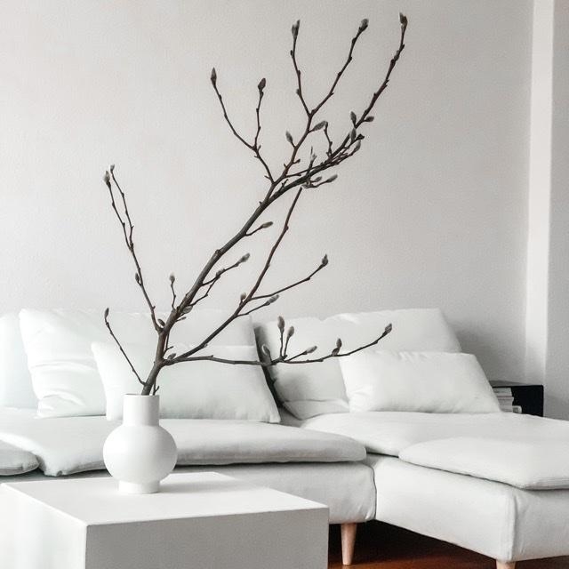 M A G N O L I A
___________
#forms #white #vases #vasen #magnolien #whiteliving #nordicliving