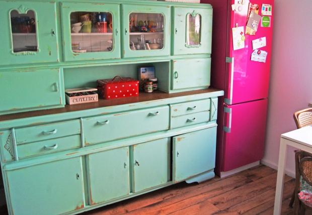 Mädchenküche!!! Der Schrank hatte schon verschiedenste Farben... #homestory