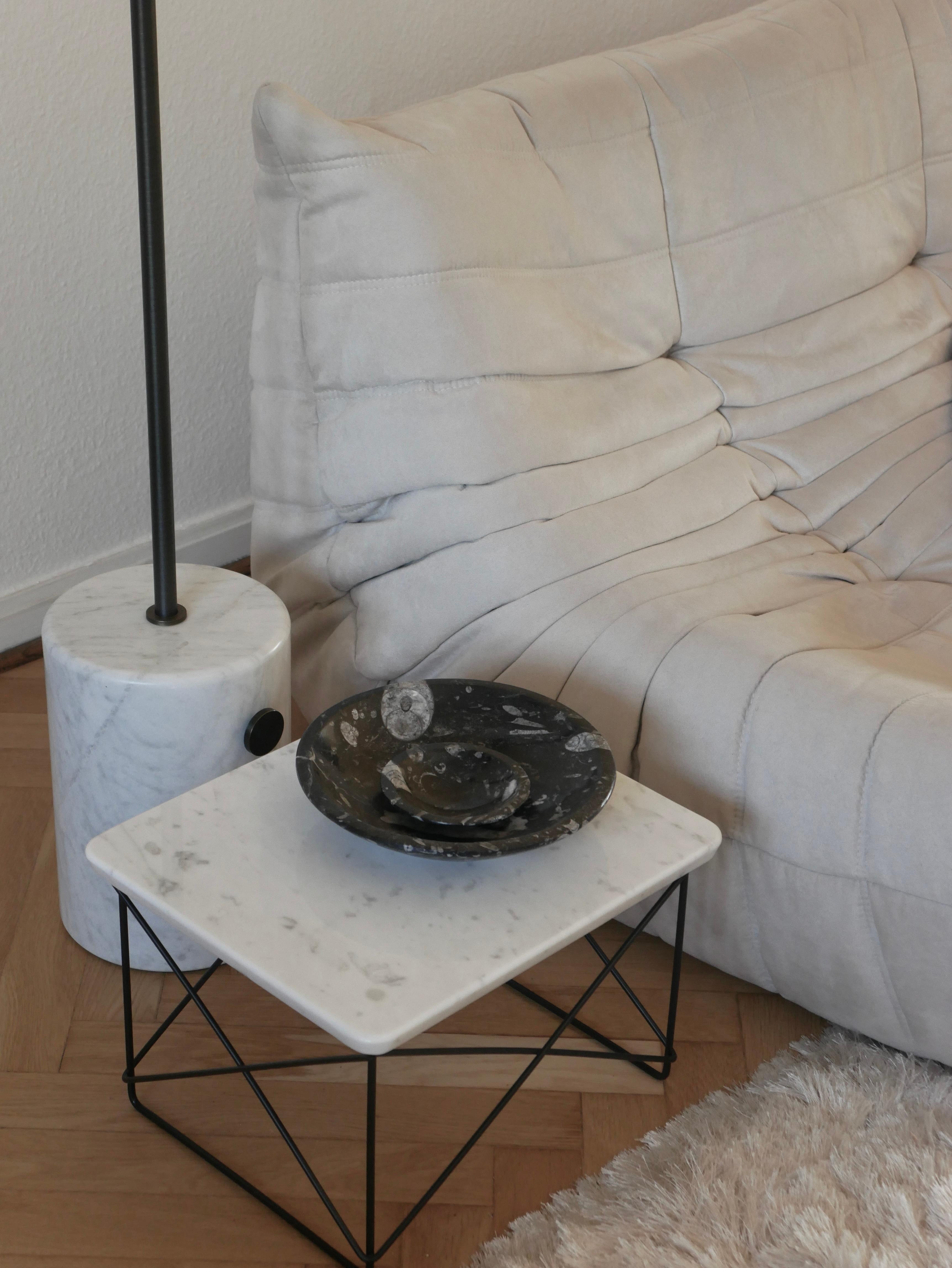 #marblelover #sidetable #materialmix #vitra #ligneroset #tabledecoration #marble